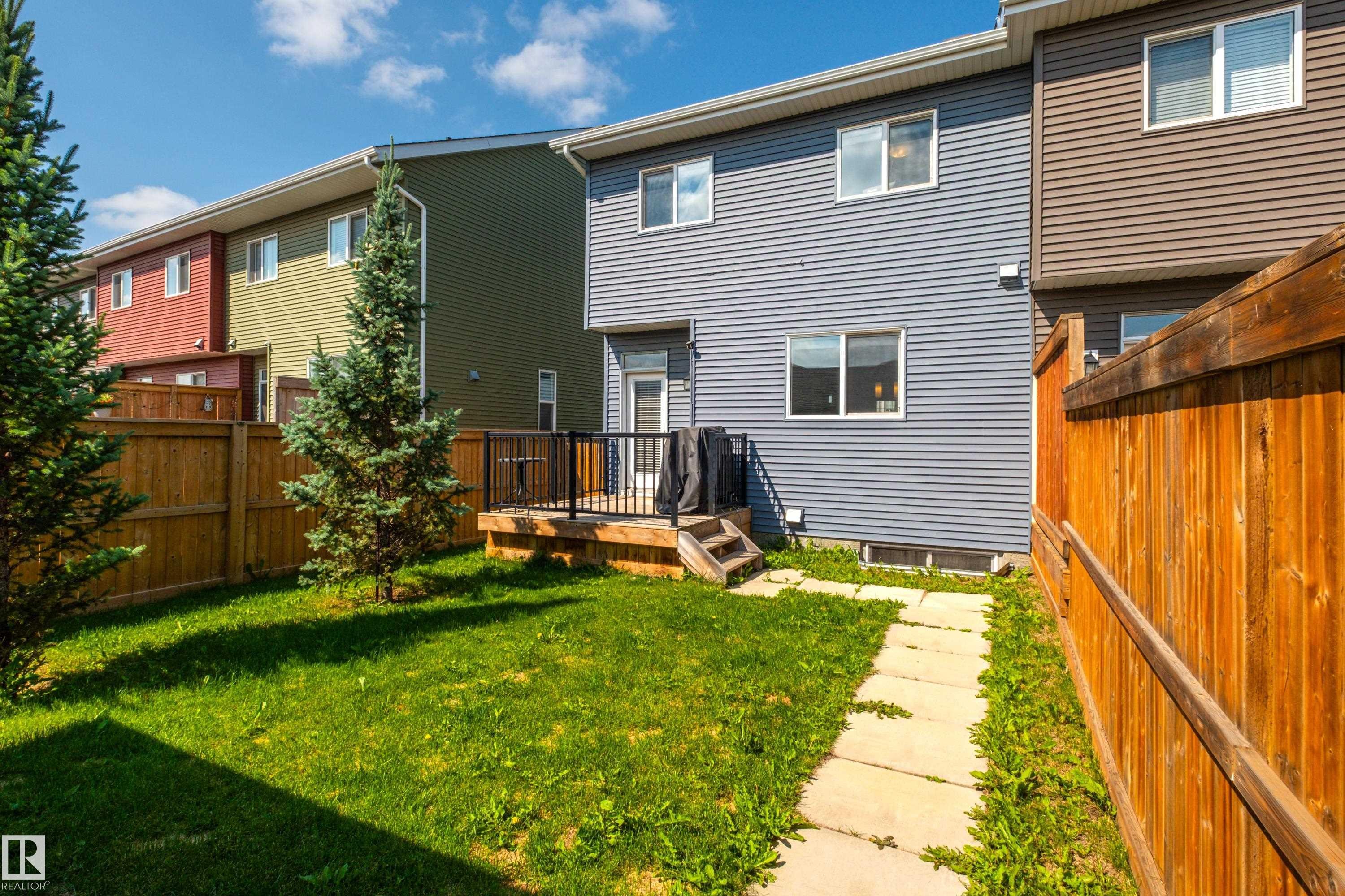 2627 Maple Way Nw, Edmonton, AB - Outdoor With Exterior