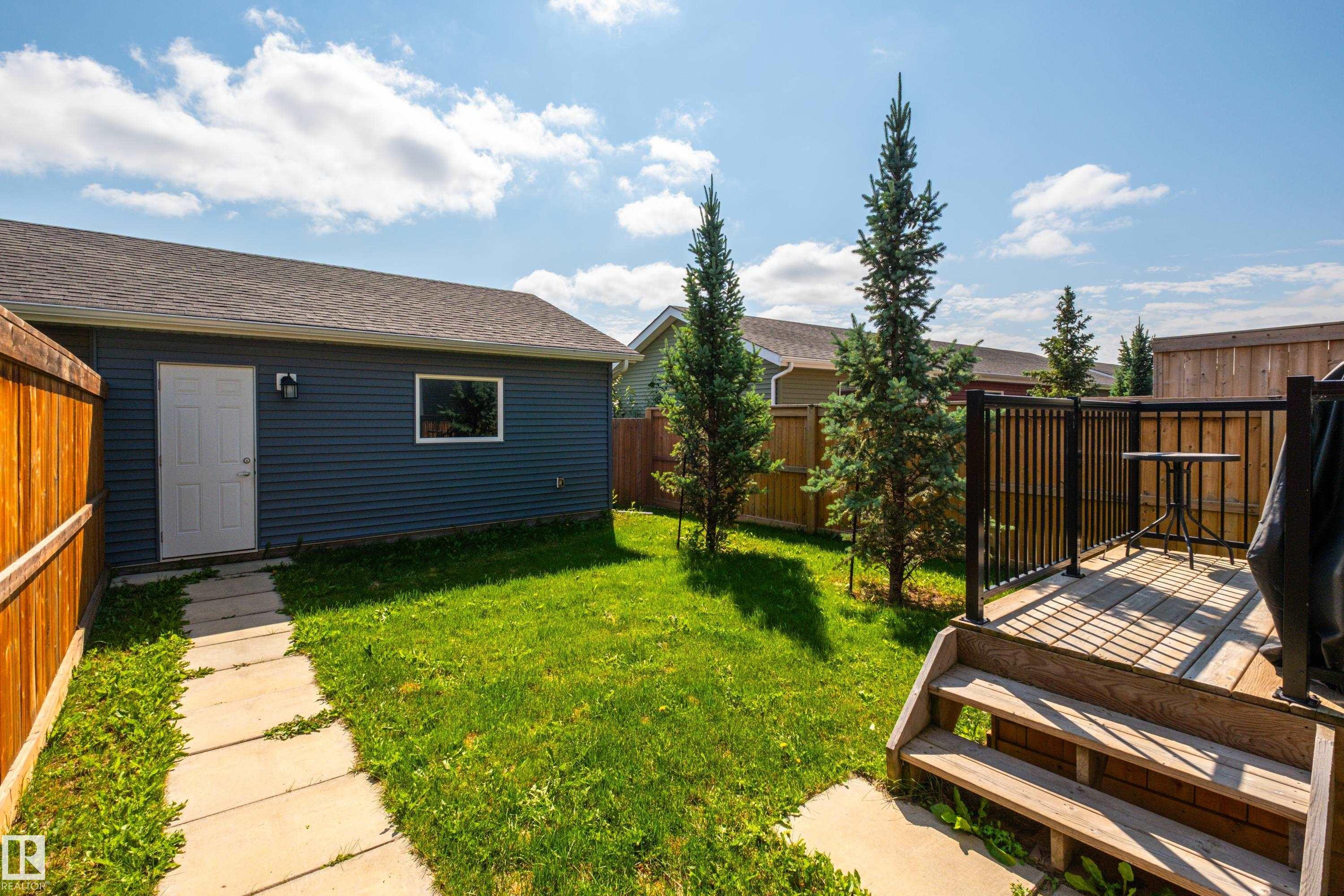 2627 Maple Way Nw, Edmonton, AB - Outdoor With Exterior