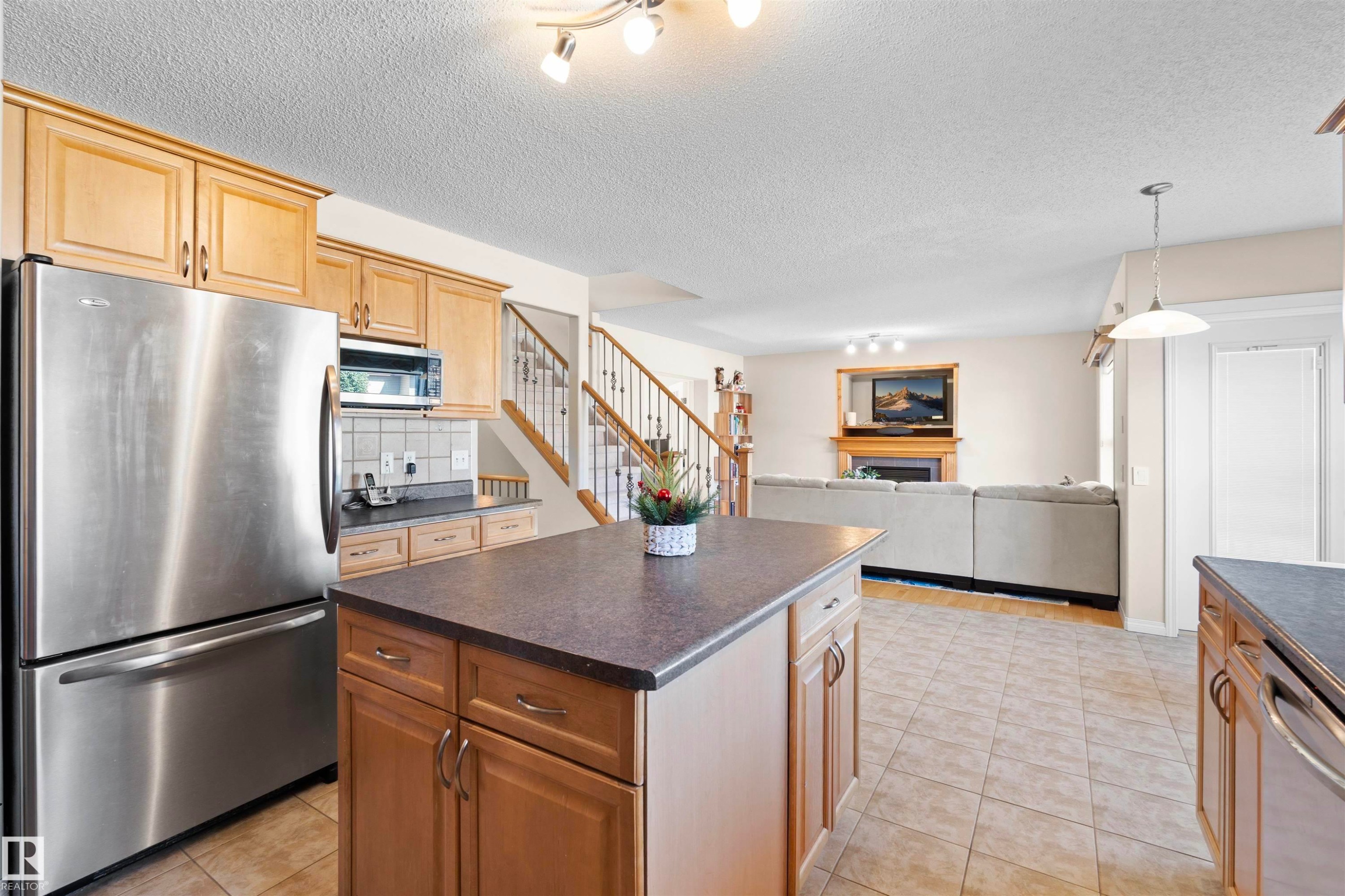 20616 56 Avenue Nw, Edmonton, AB