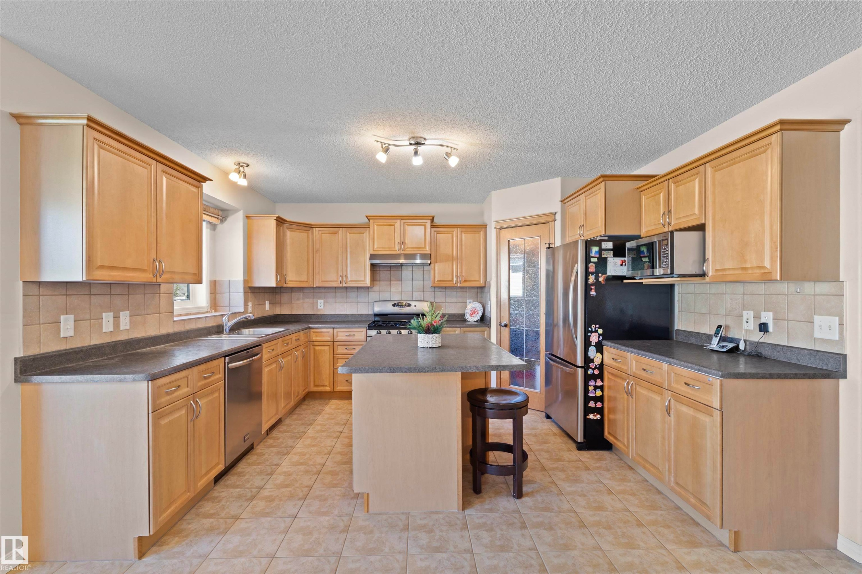 20616 56 Avenue Nw, Edmonton, AB