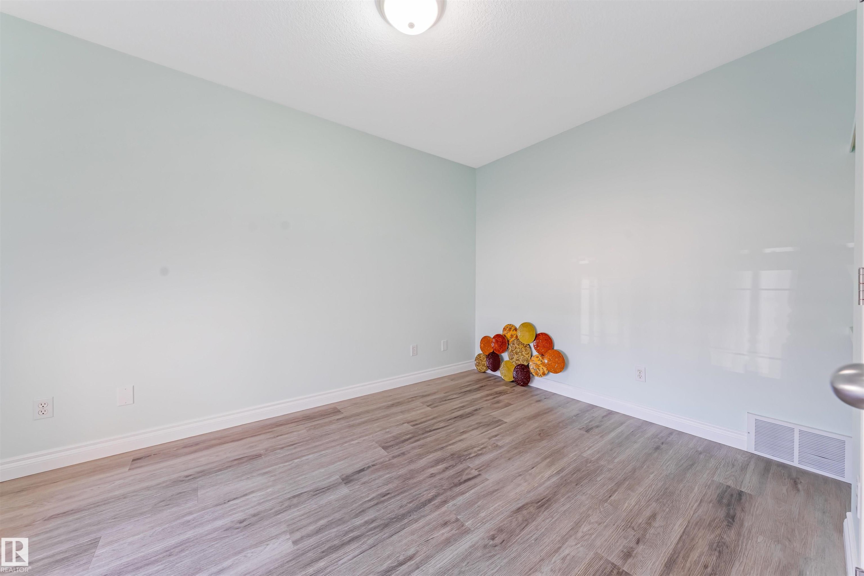 13023 Hudson Way Nw, Edmonton, AB