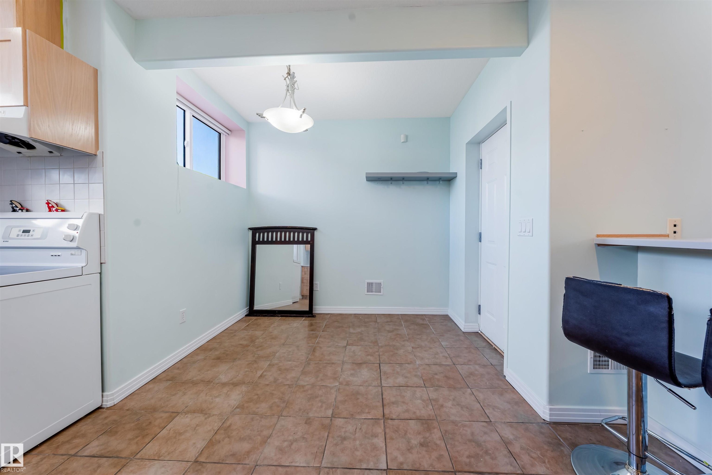 13023 Hudson Way Nw, Edmonton, AB