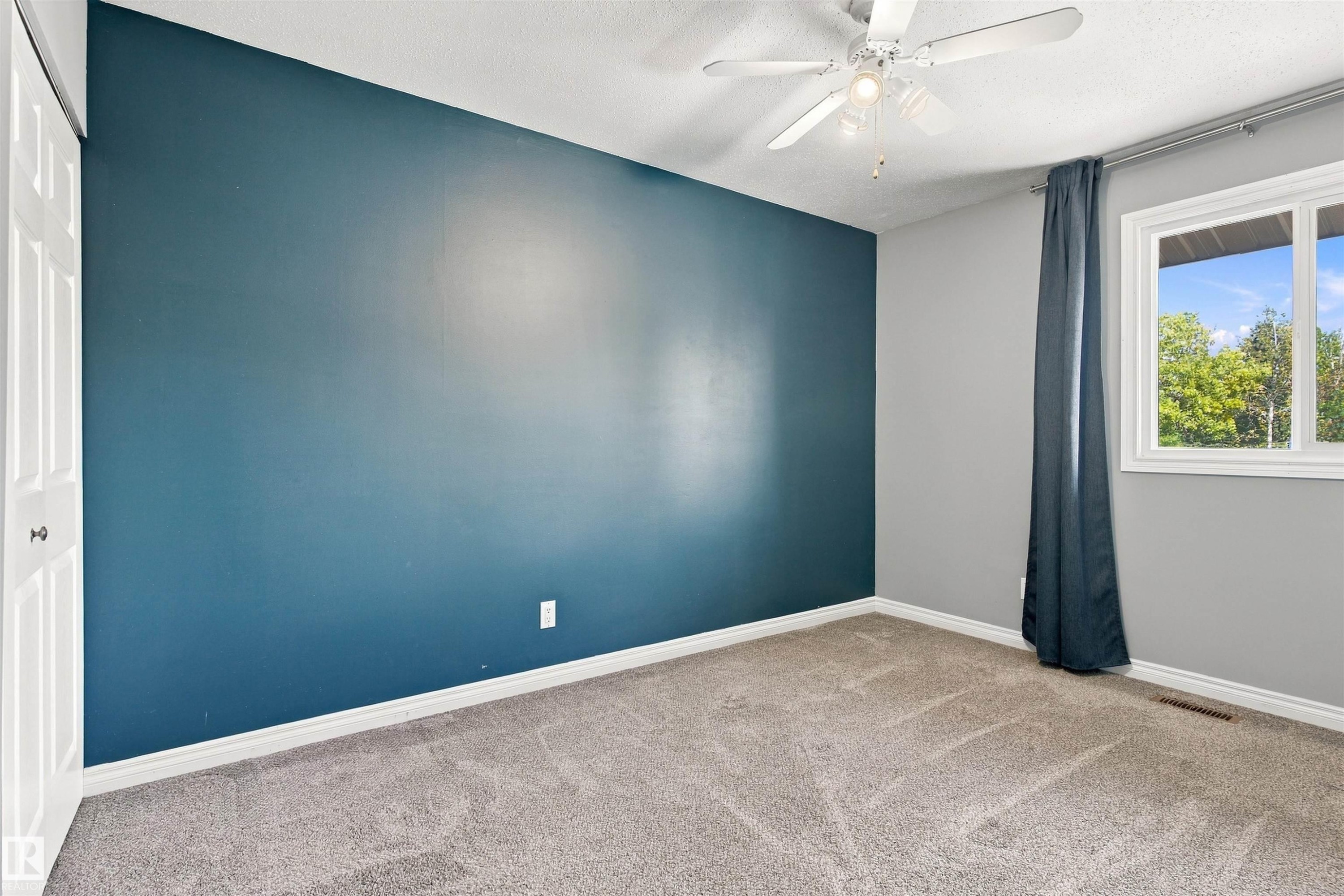 161 Woodstock Nw, Edmonton, AB