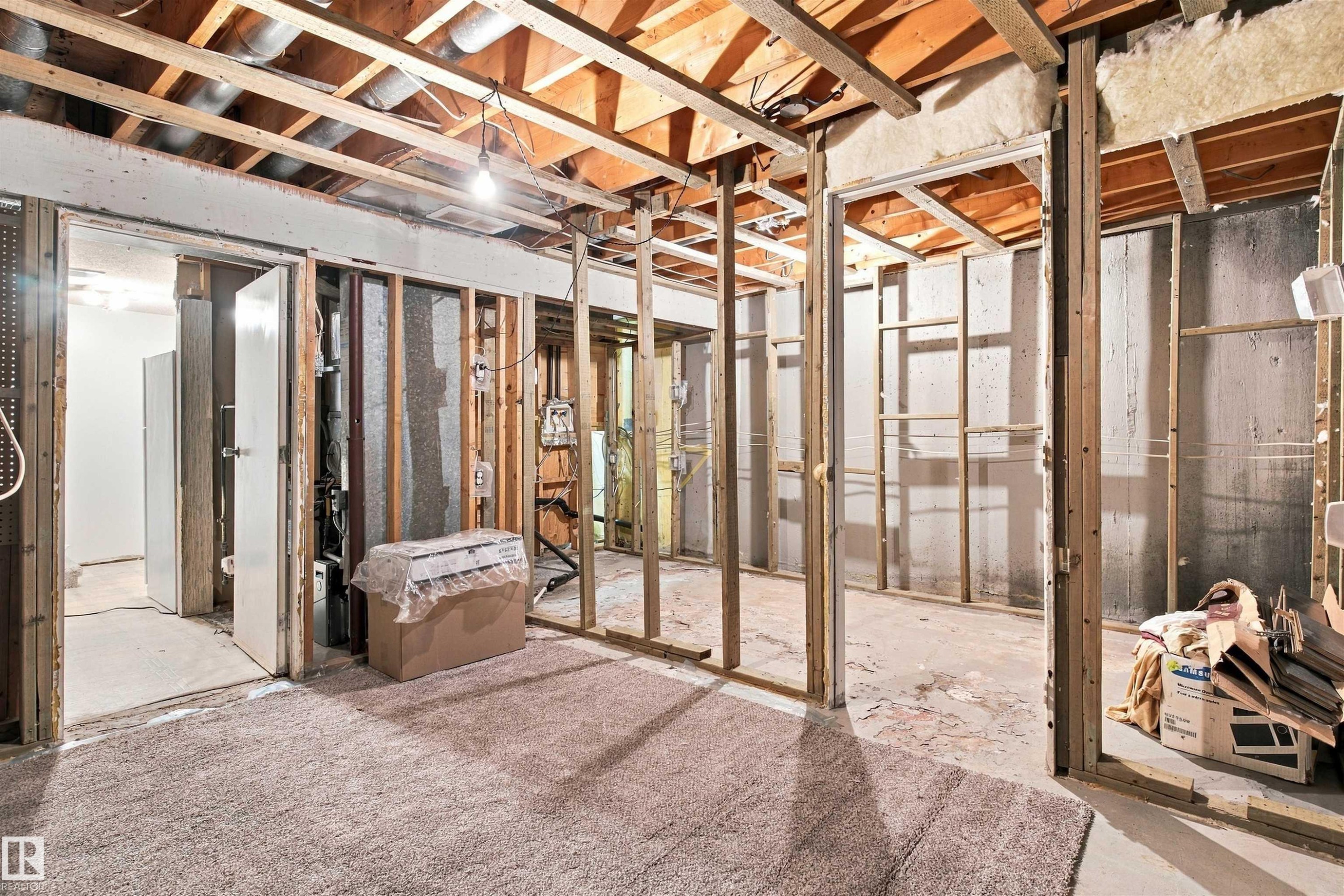 161 Woodstock Nw, Edmonton, AB