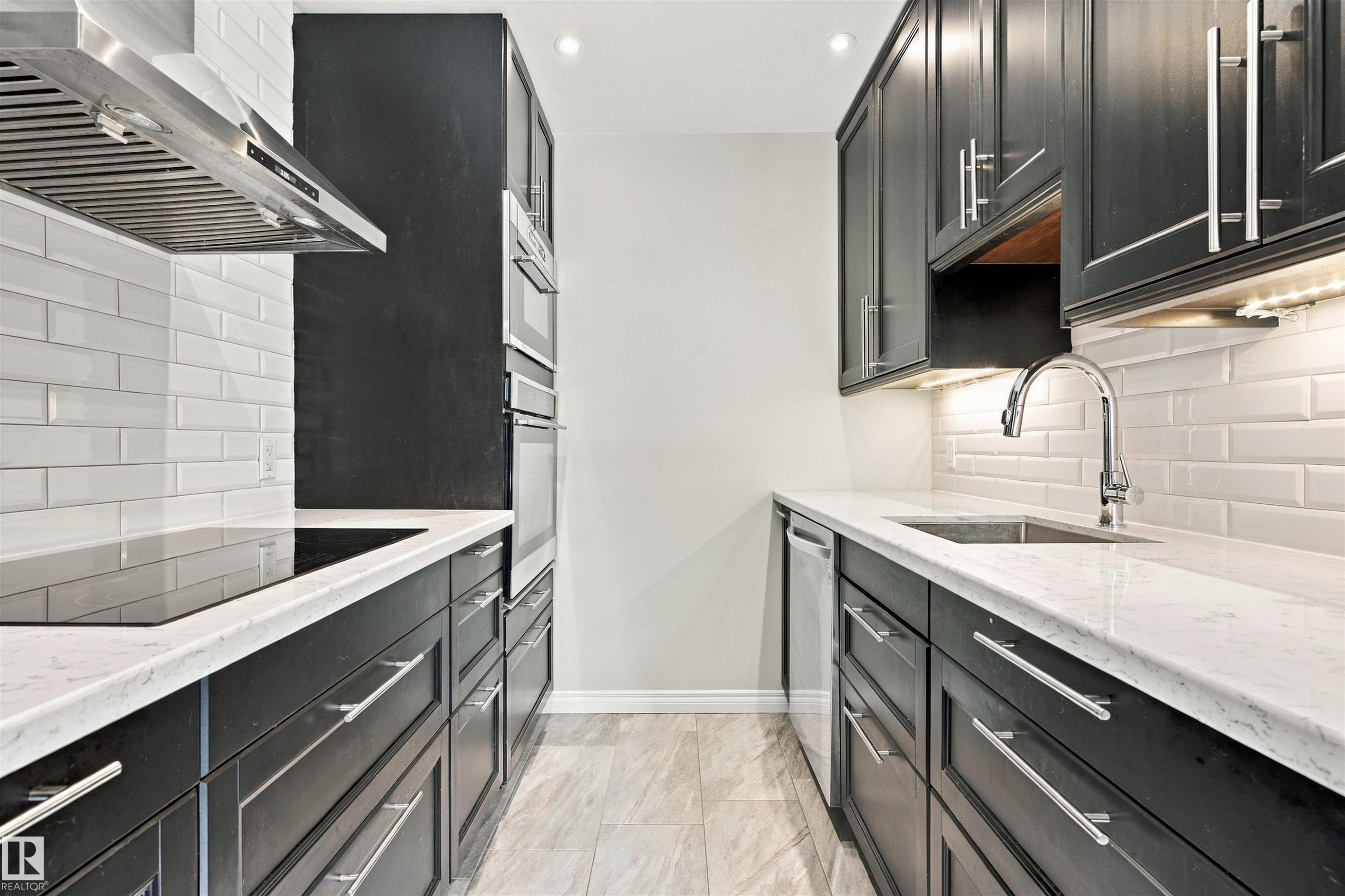 161 Woodstock Nw, Edmonton, AB