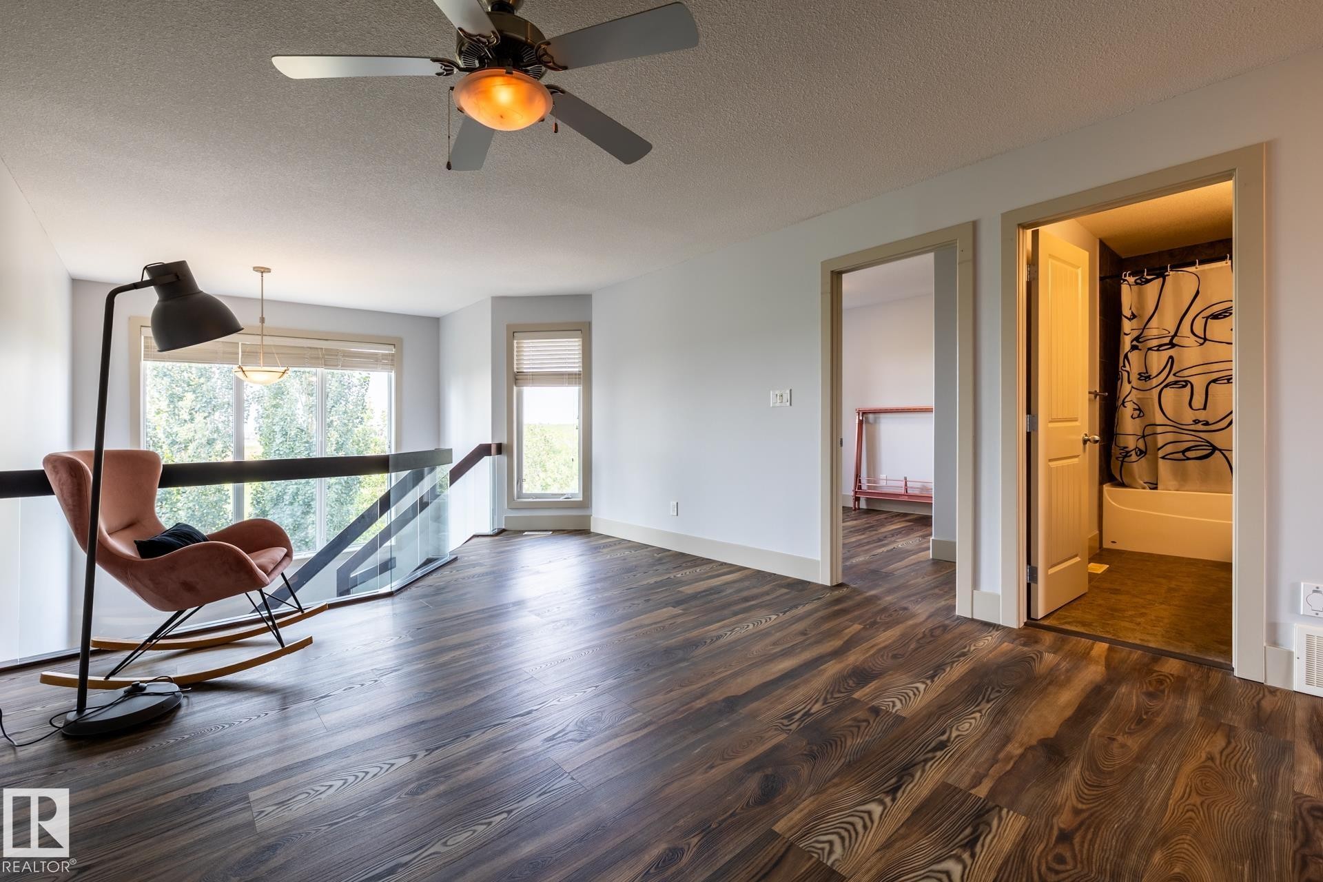 #10 1901 126 St Sw, Edmonton, AB - Indoor