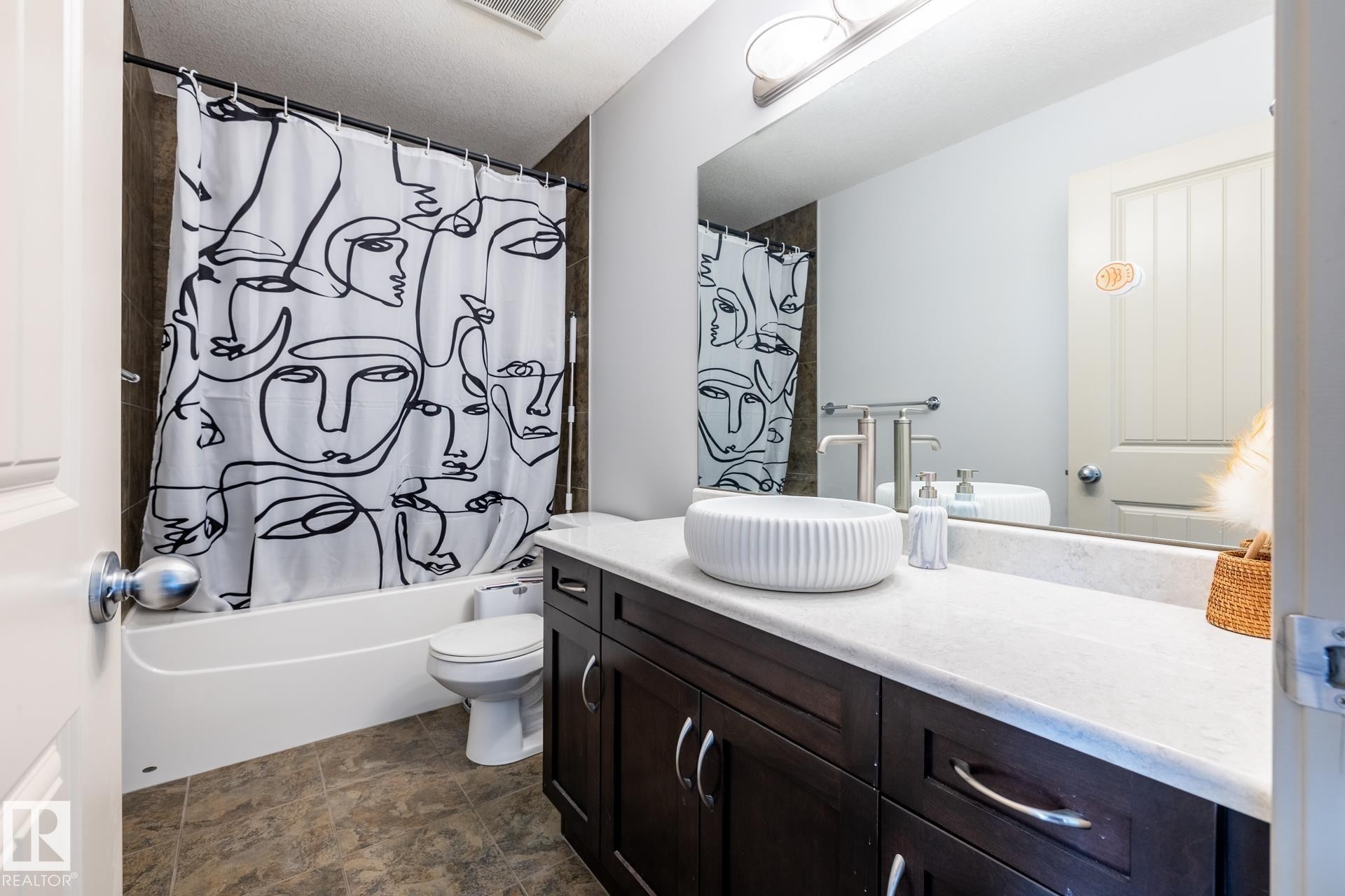 #10 1901 126 St Sw, Edmonton, AB - Indoor Photo Showing Bathroom