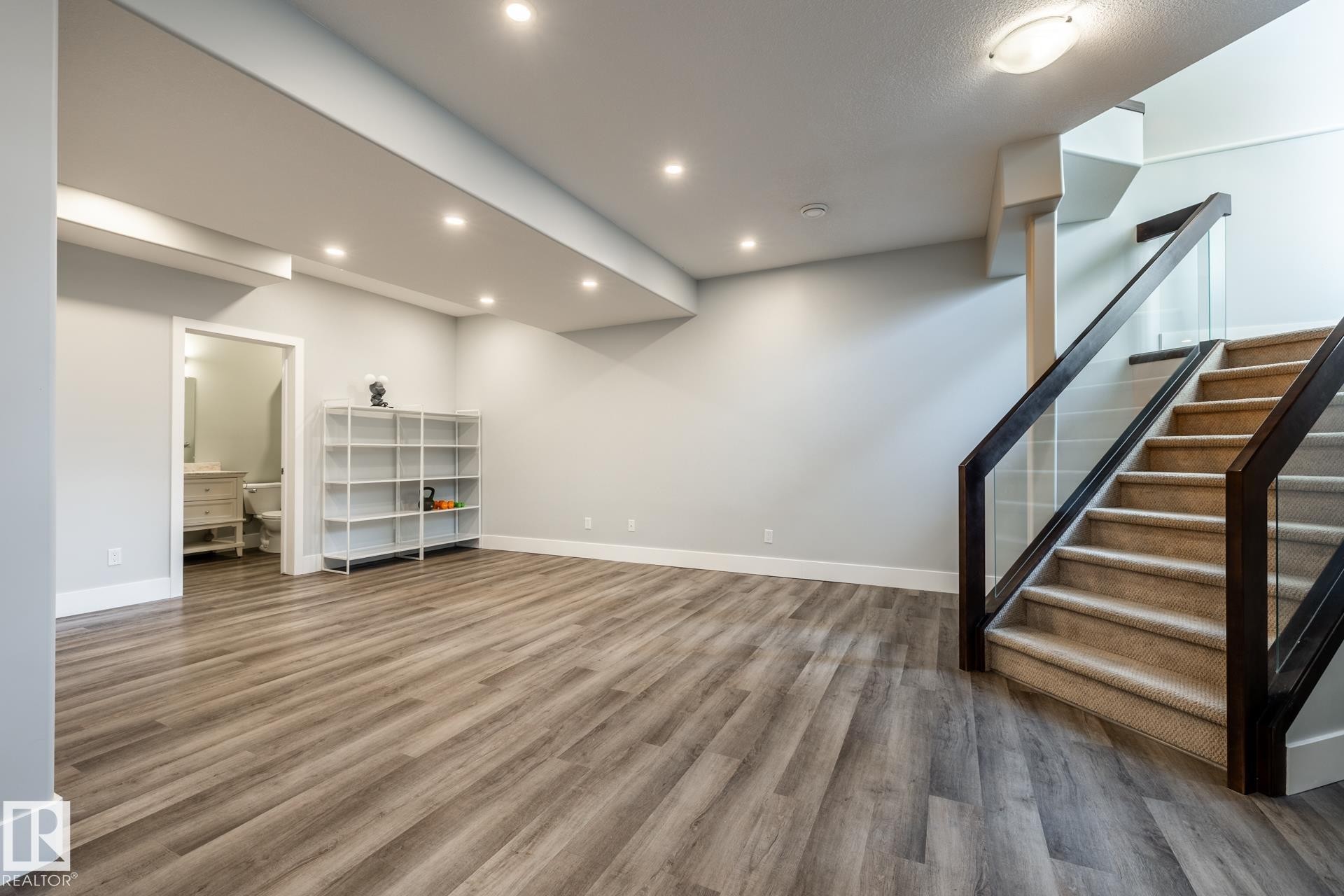 #10 1901 126 St Sw, Edmonton, AB - Indoor Photo Showing Other Room