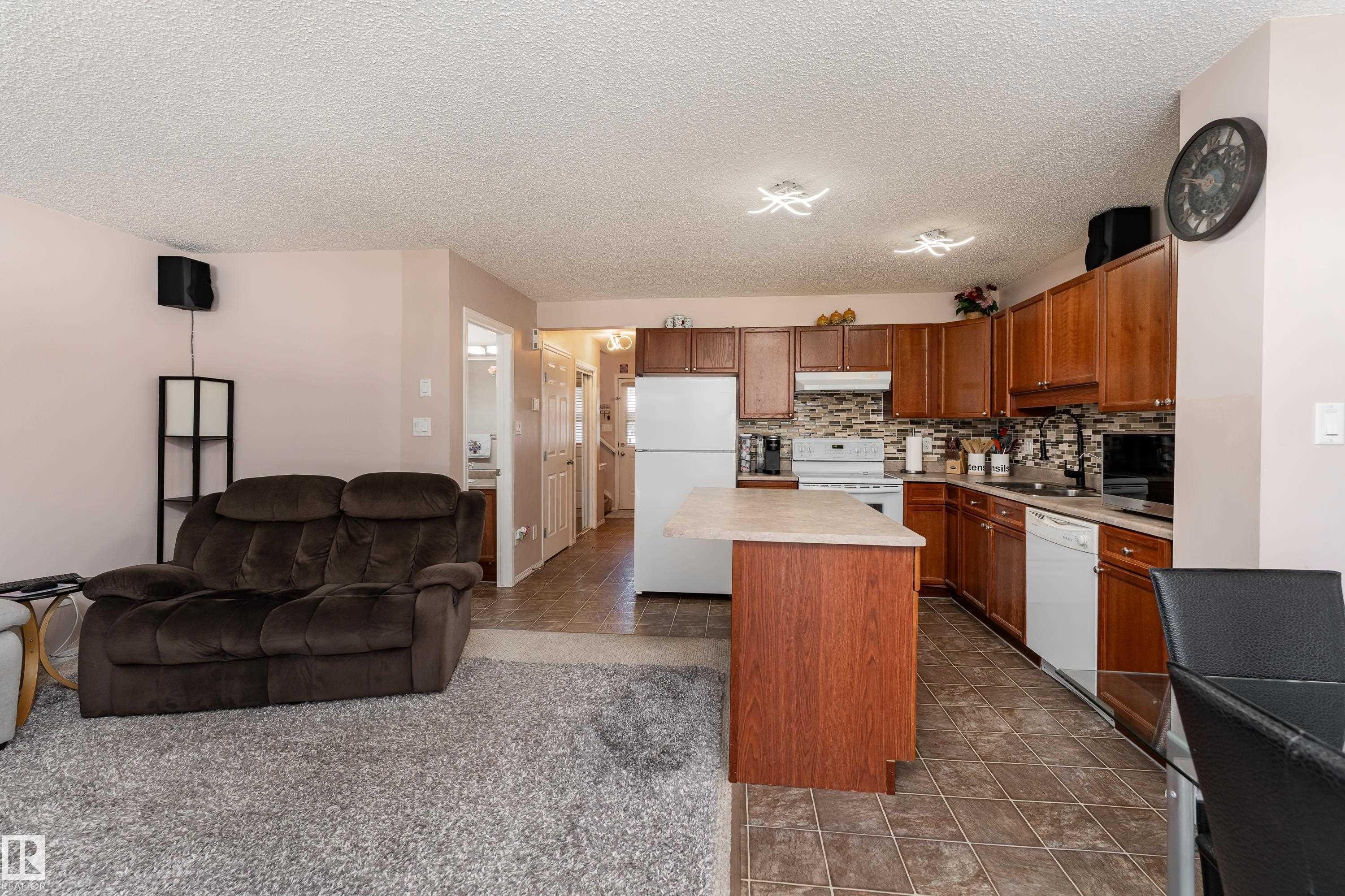 2309 27 Avenue Nw, Edmonton, AB