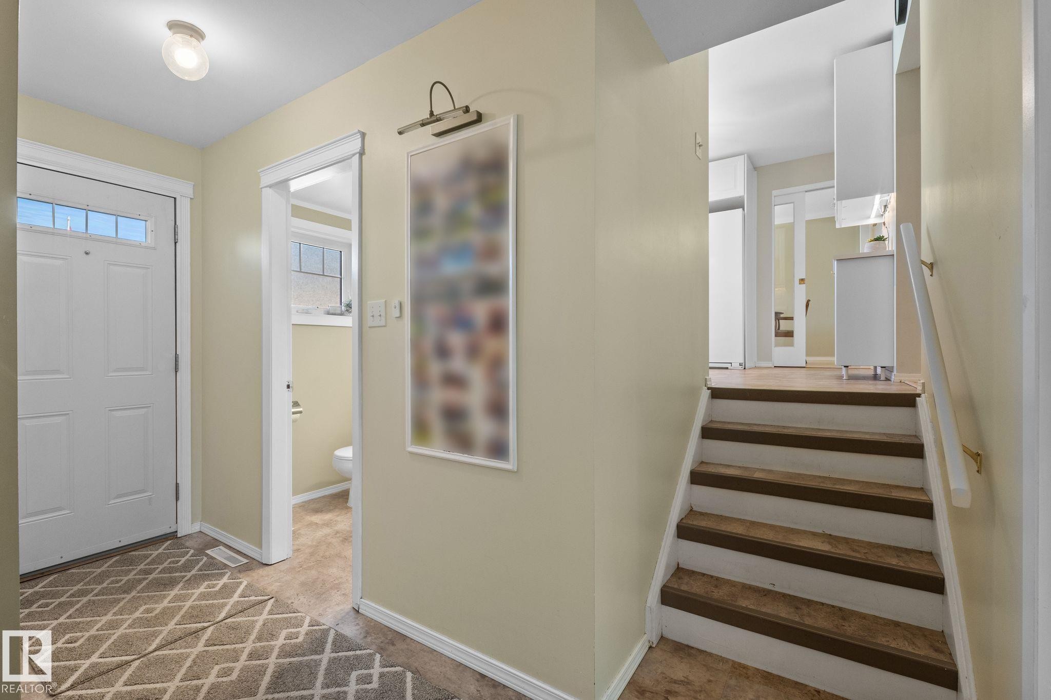 15716 78A Avenue Nw, Edmonton, AB