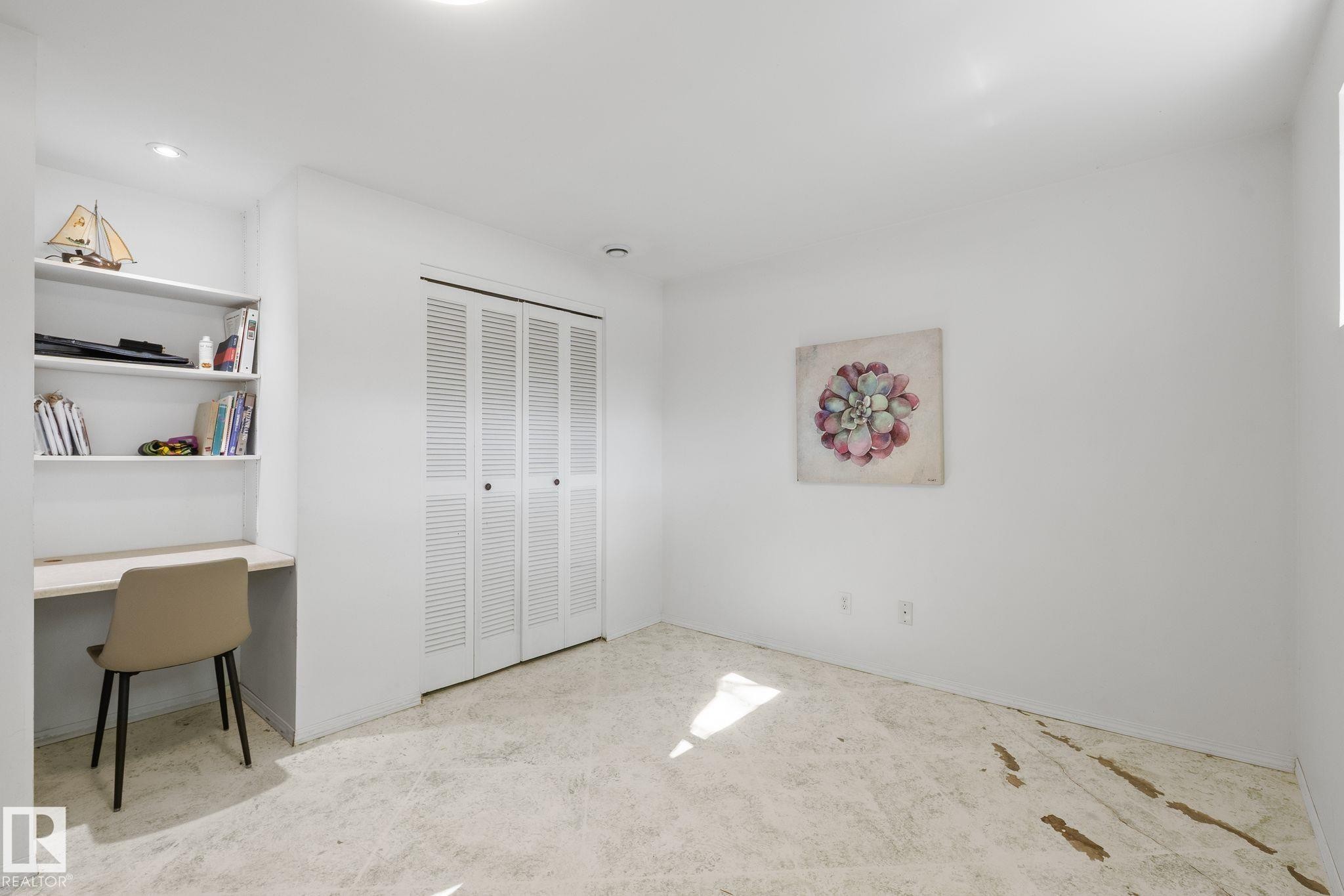 15716 78A Avenue Nw, Edmonton, AB