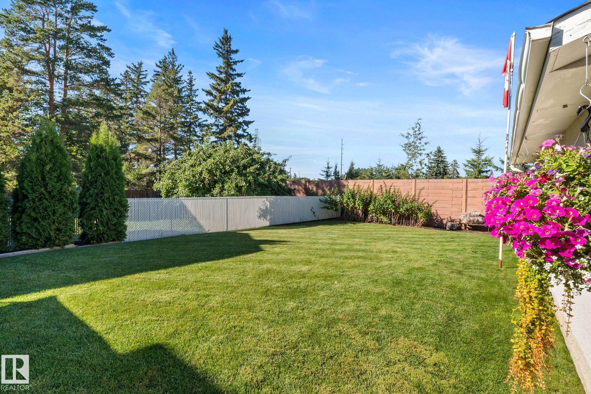 15716 78A Avenue Nw, Edmonton, AB