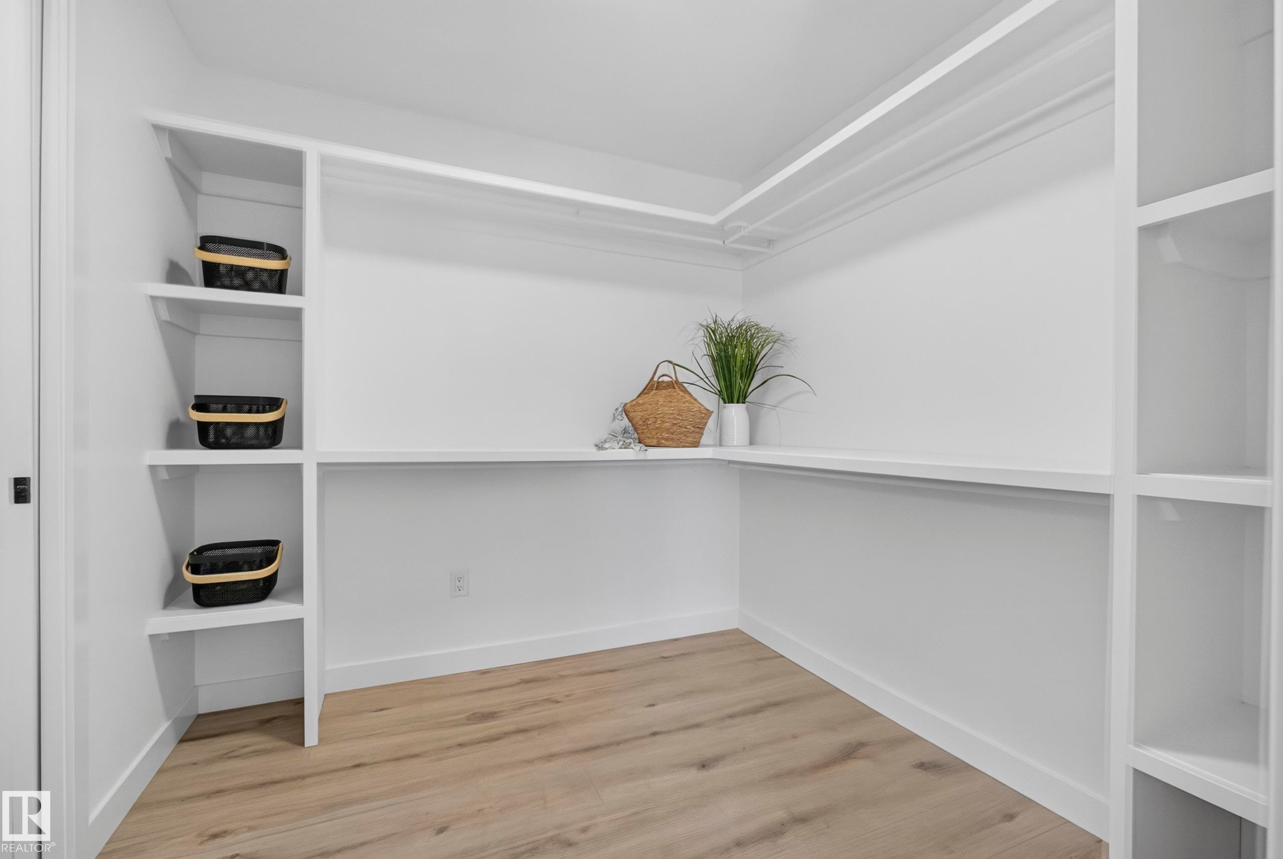 11411 Malmo Road Nw, Edmonton, AB