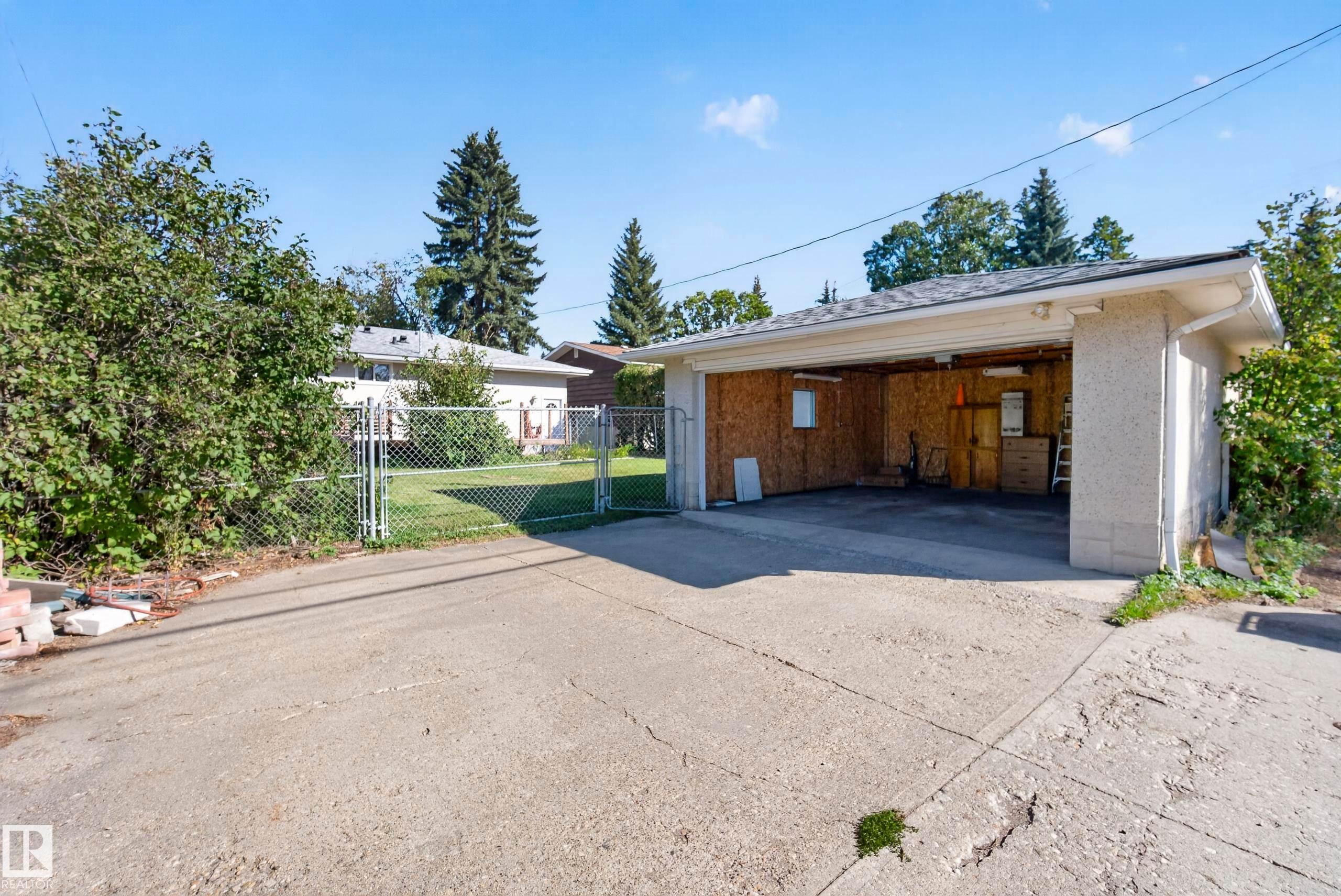 11411 Malmo Road Nw, Edmonton, AB
