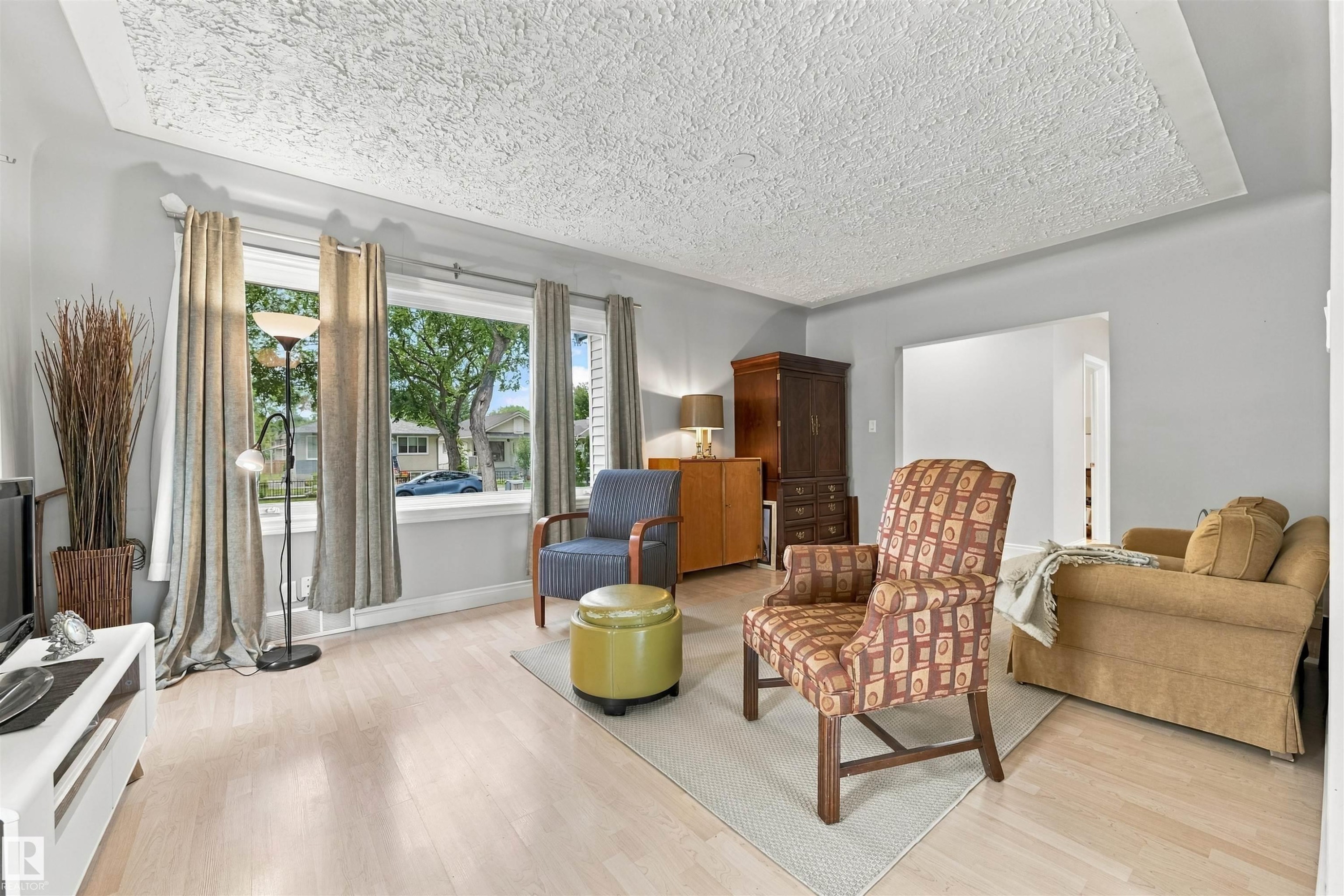 12111 95 Street Nw, Edmonton, AB