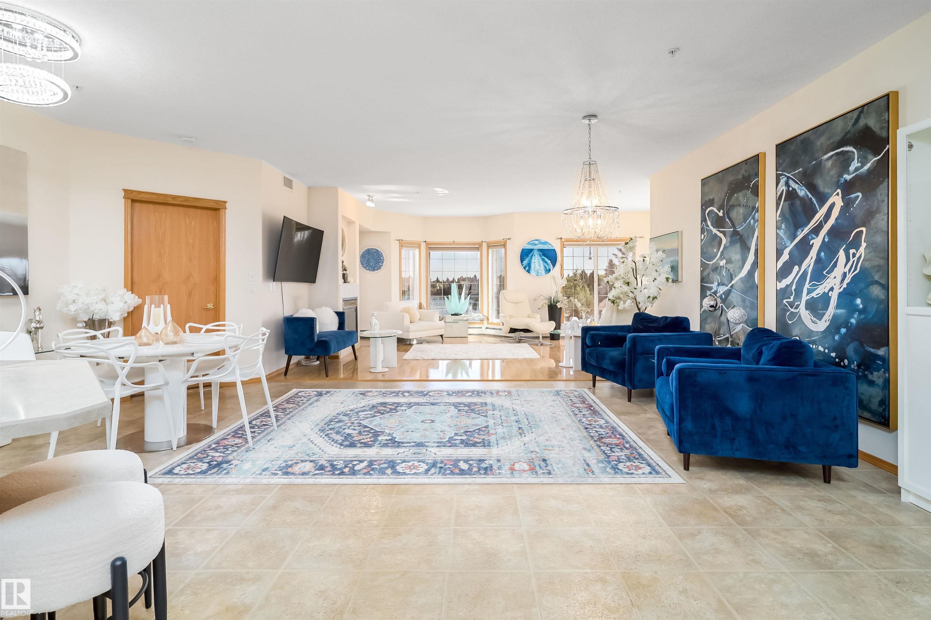 #208 11260 153 Av Nw, Edmonton, AB
