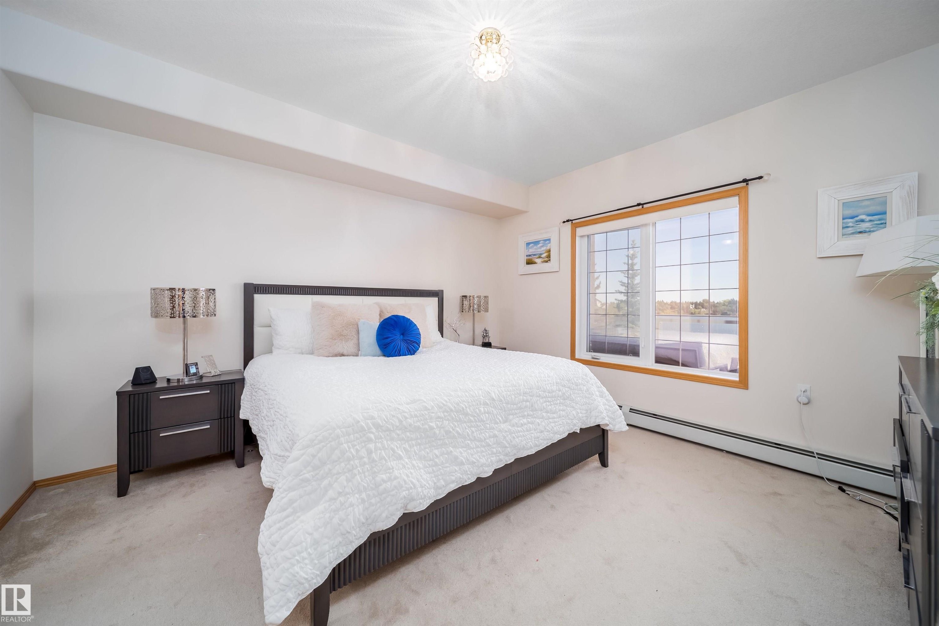 #208 11260 153 Av Nw, Edmonton, AB