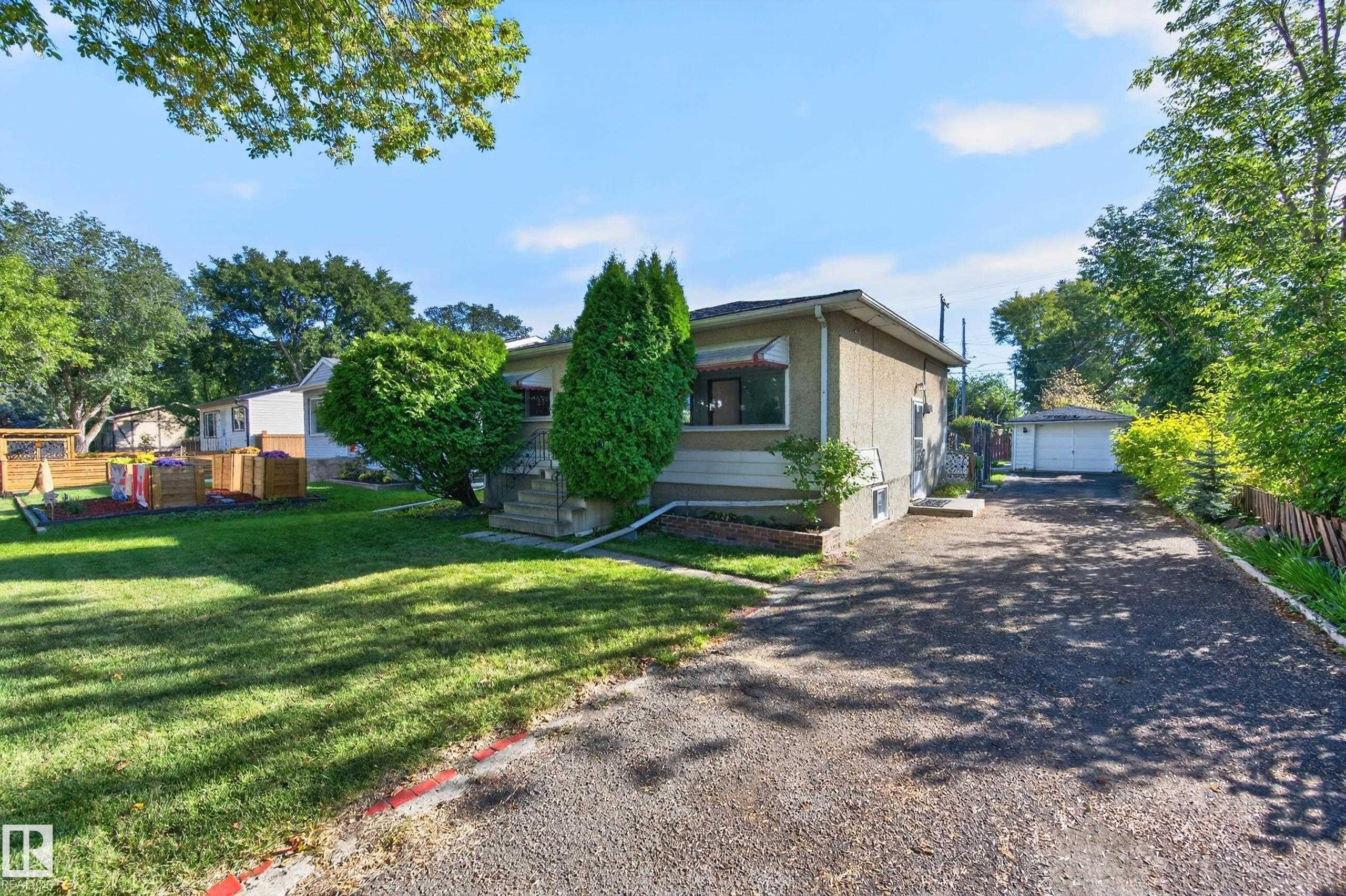 11109 38 Street Nw, Edmonton, AB