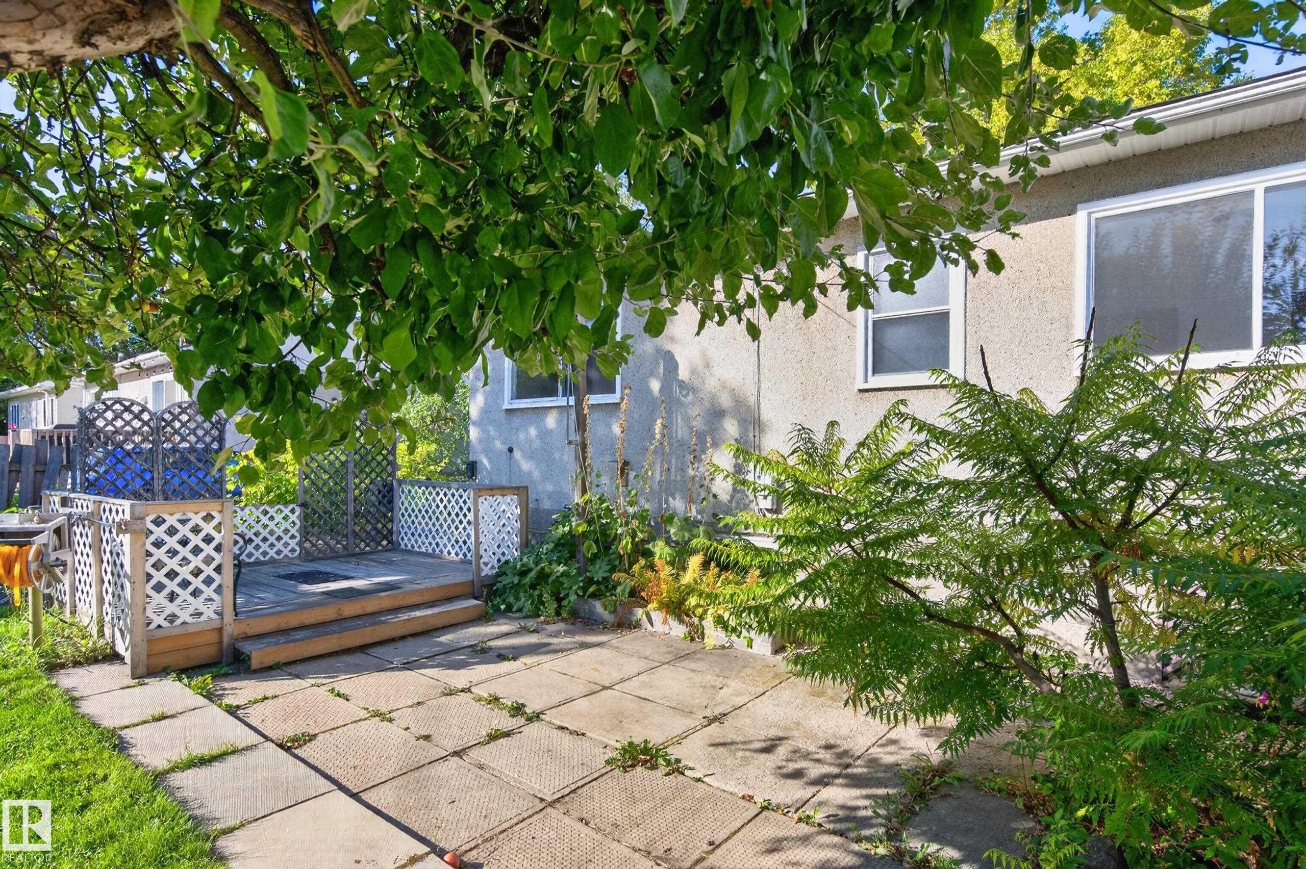 11109 38 Street Nw, Edmonton, AB
