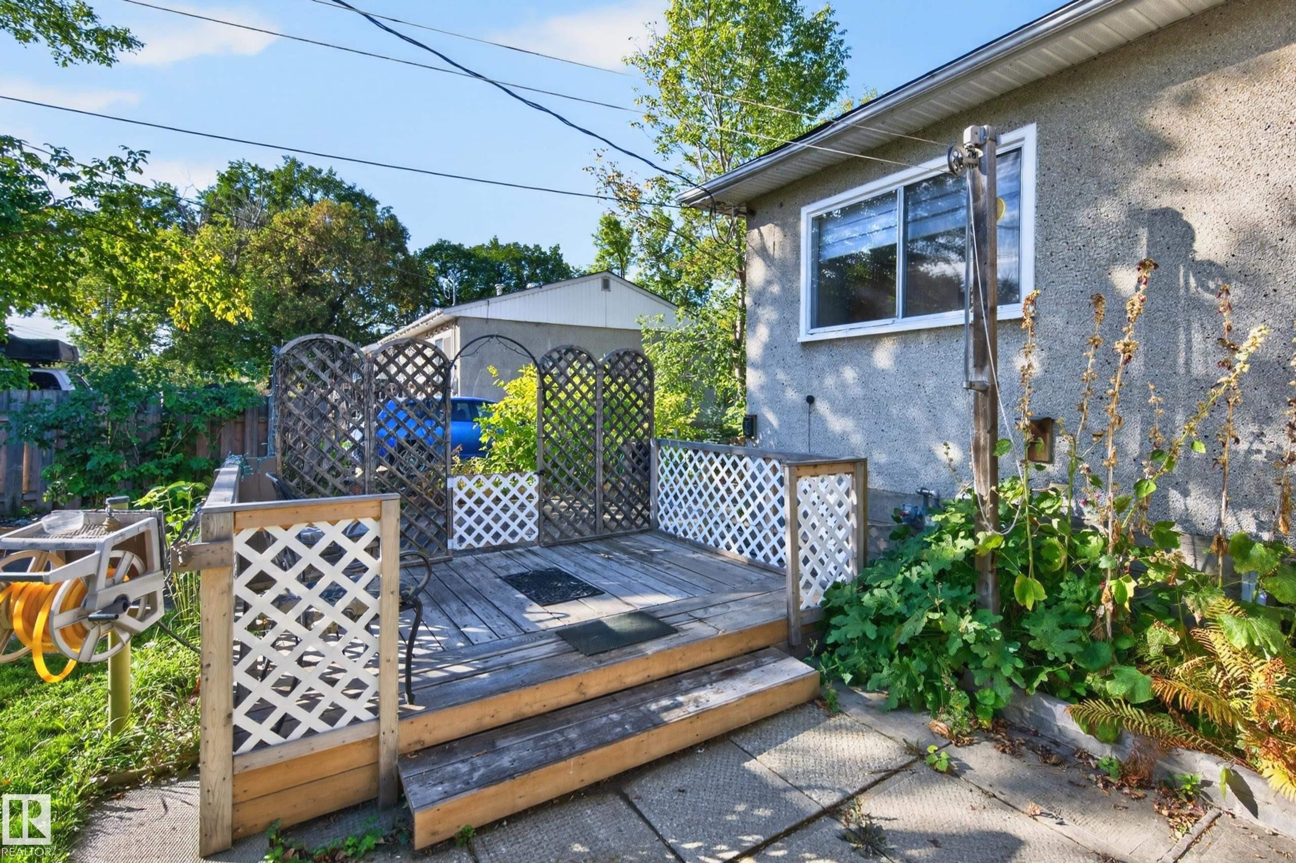 11109 38 Street Nw, Edmonton, AB