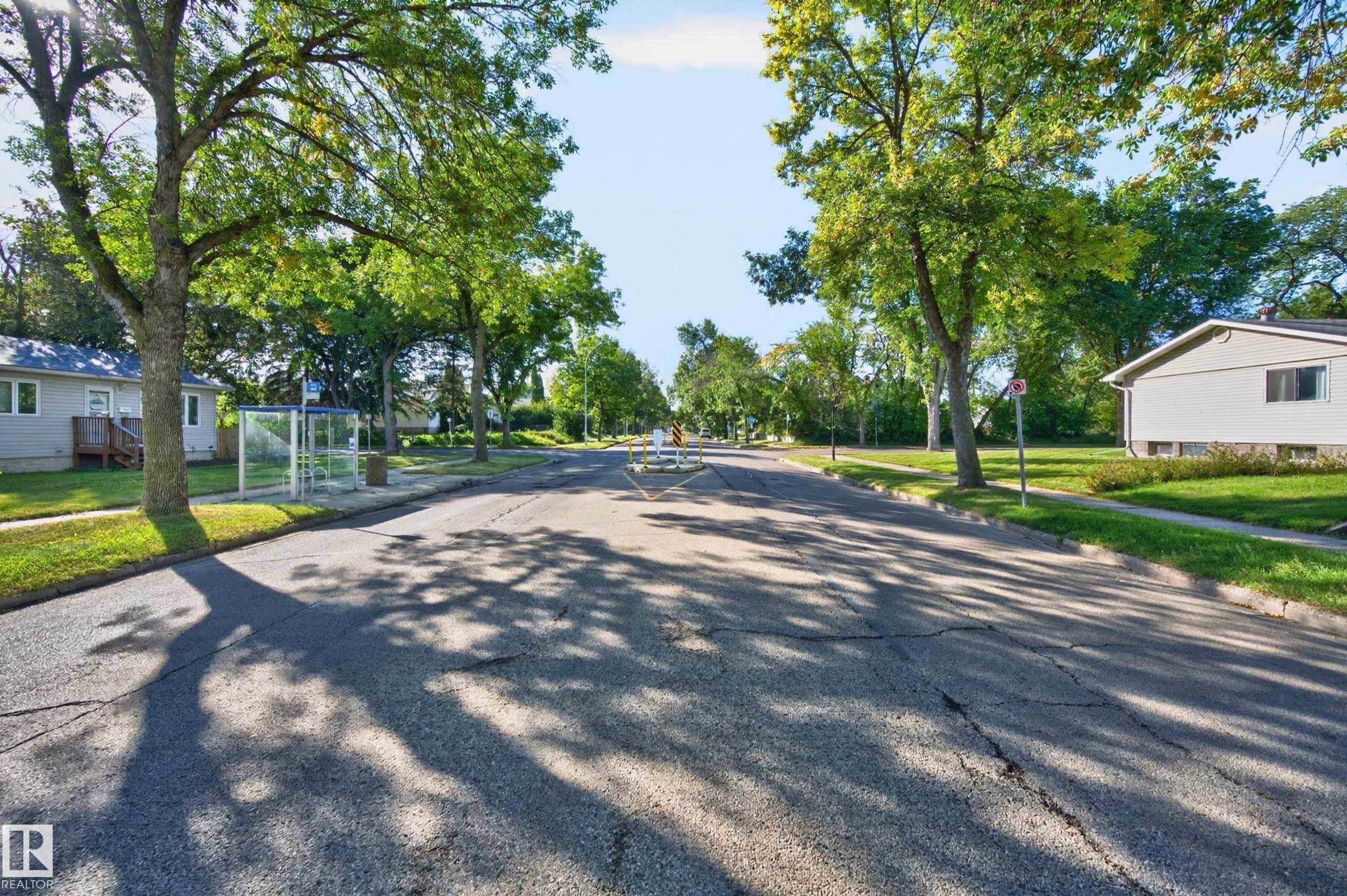 11109 38 Street Nw, Edmonton, AB