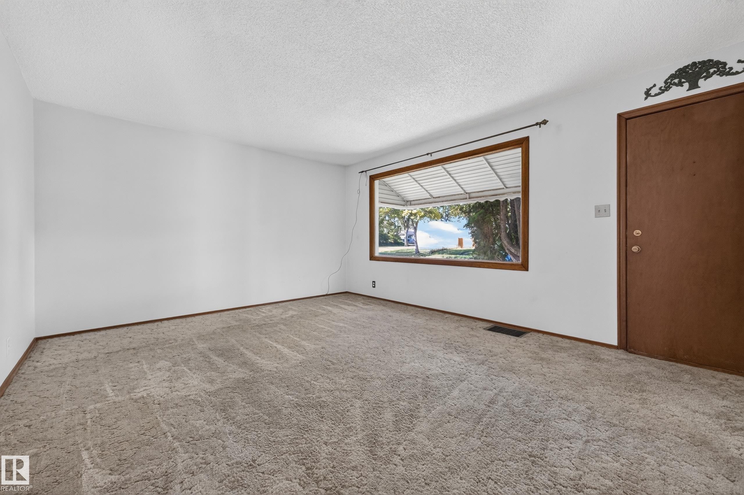 11109 38 Street Nw, Edmonton, AB
