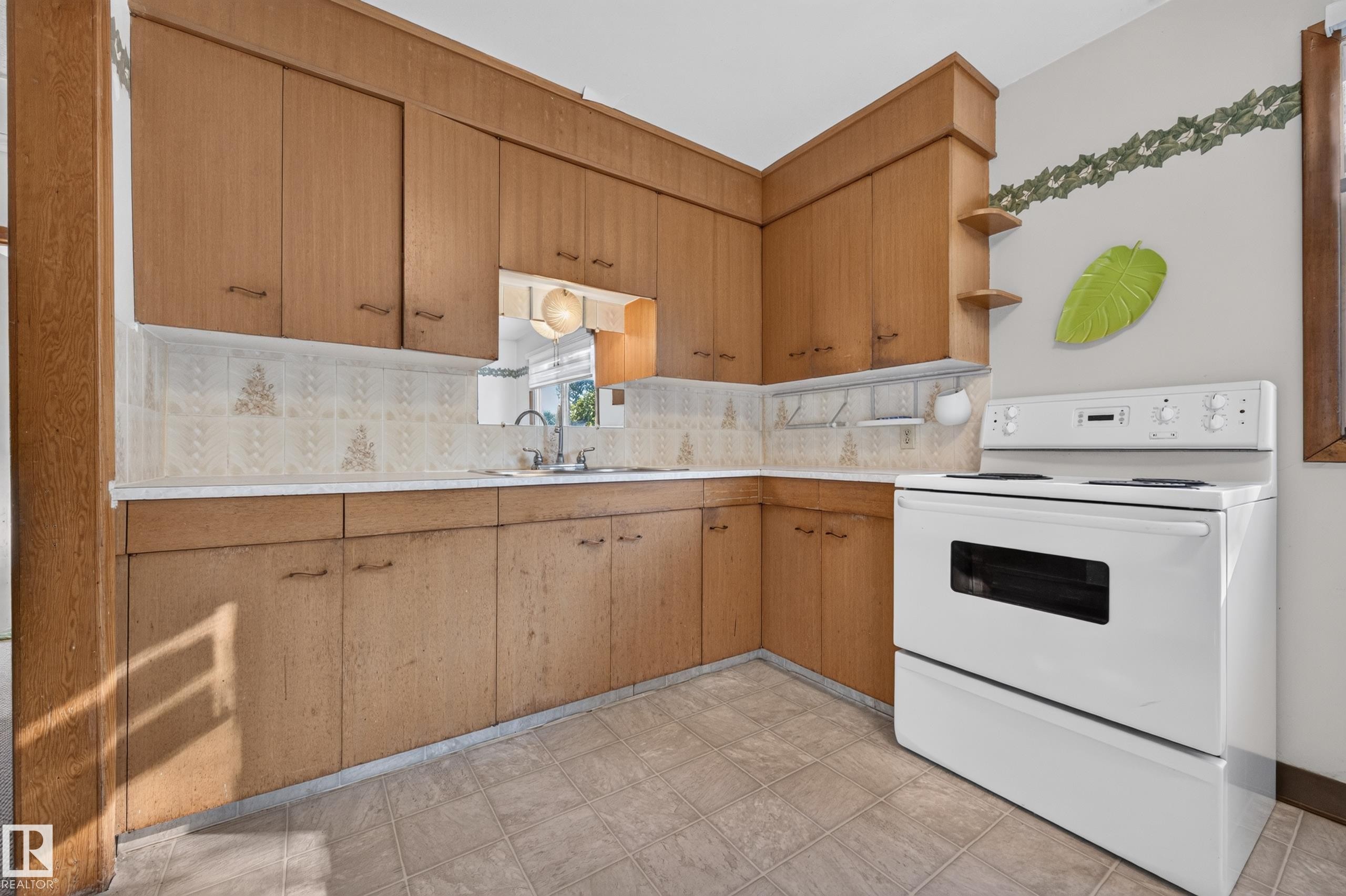 11109 38 Street Nw, Edmonton, AB