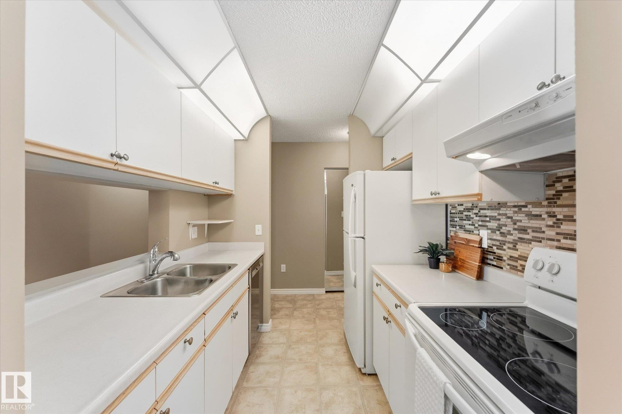#104 2508 50 St Nw, Edmonton, AB