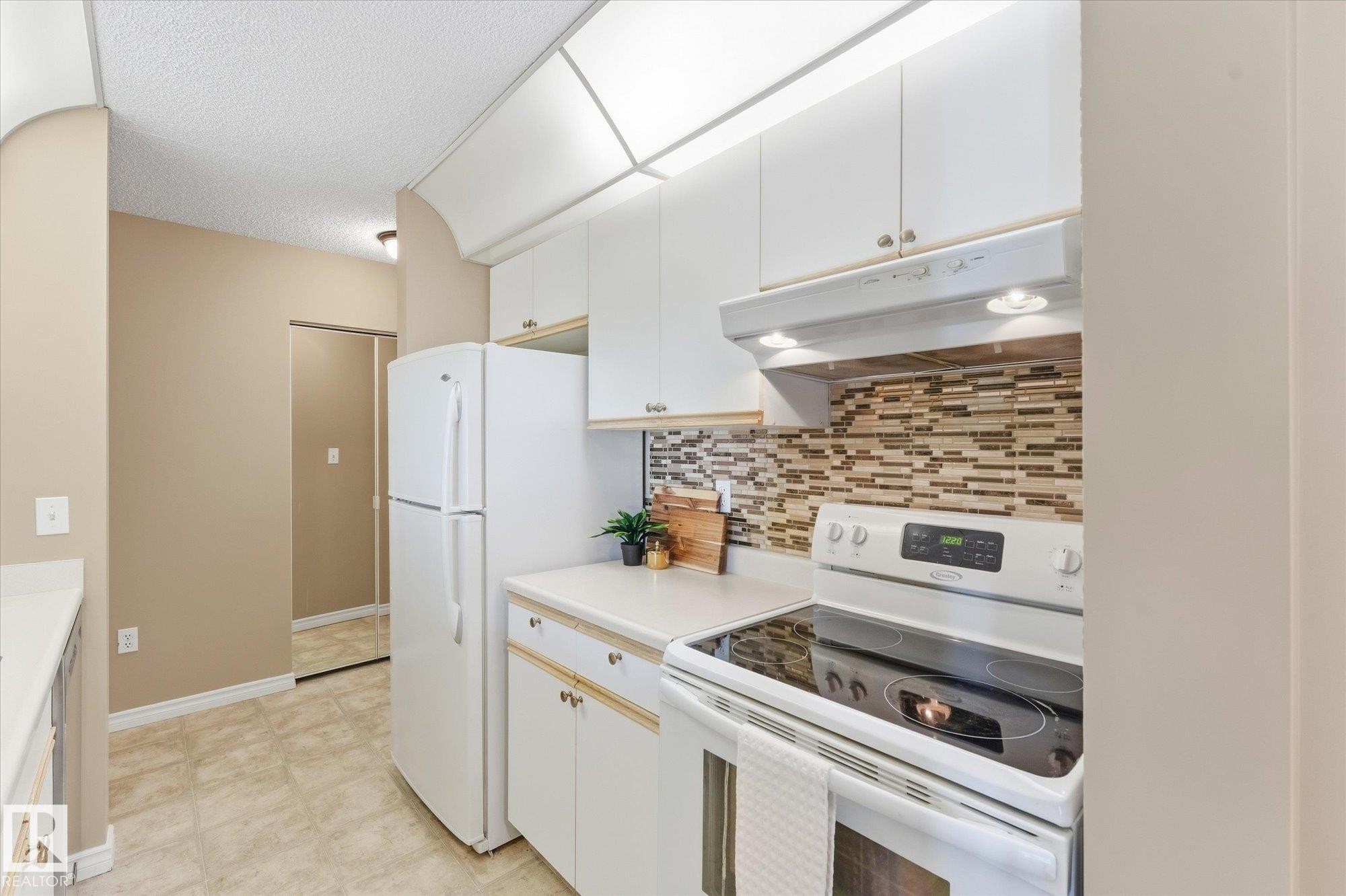 #104 2508 50 St Nw, Edmonton, AB