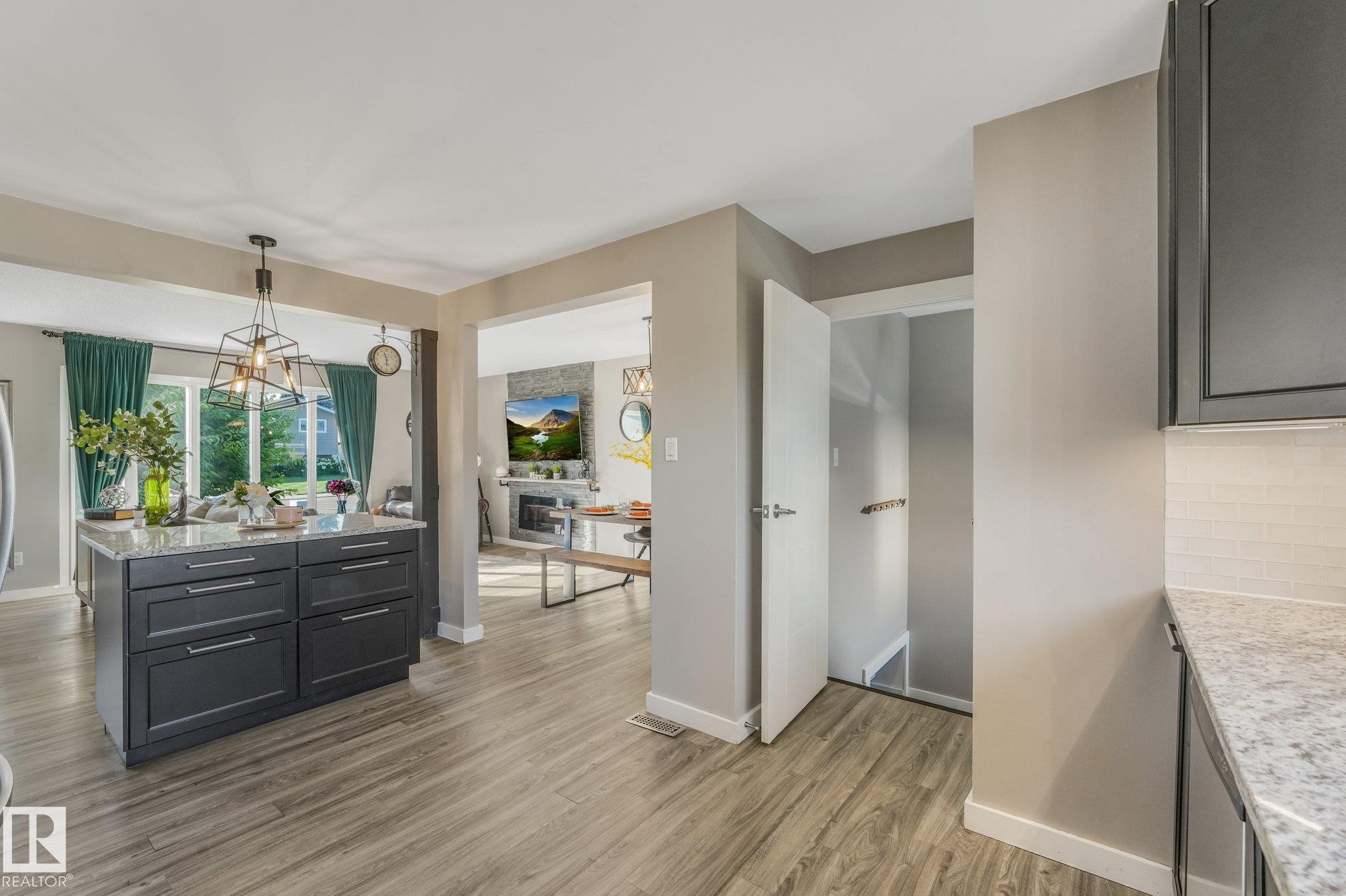 14115 70 Street Nw, Edmonton, AB