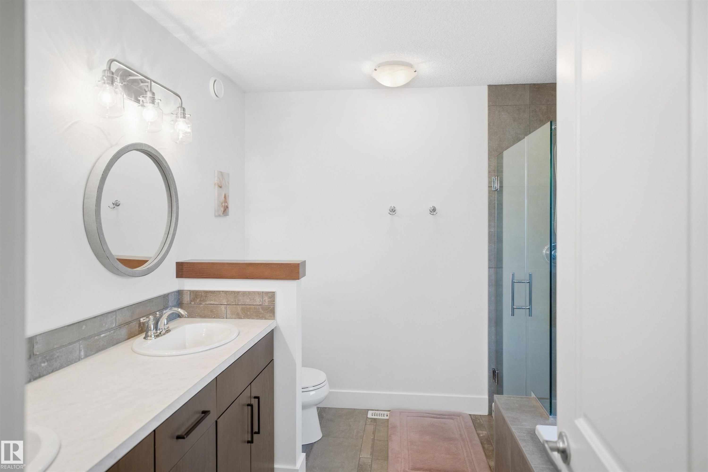 6917 Johnnie Caine Way Nw, Edmonton, AB