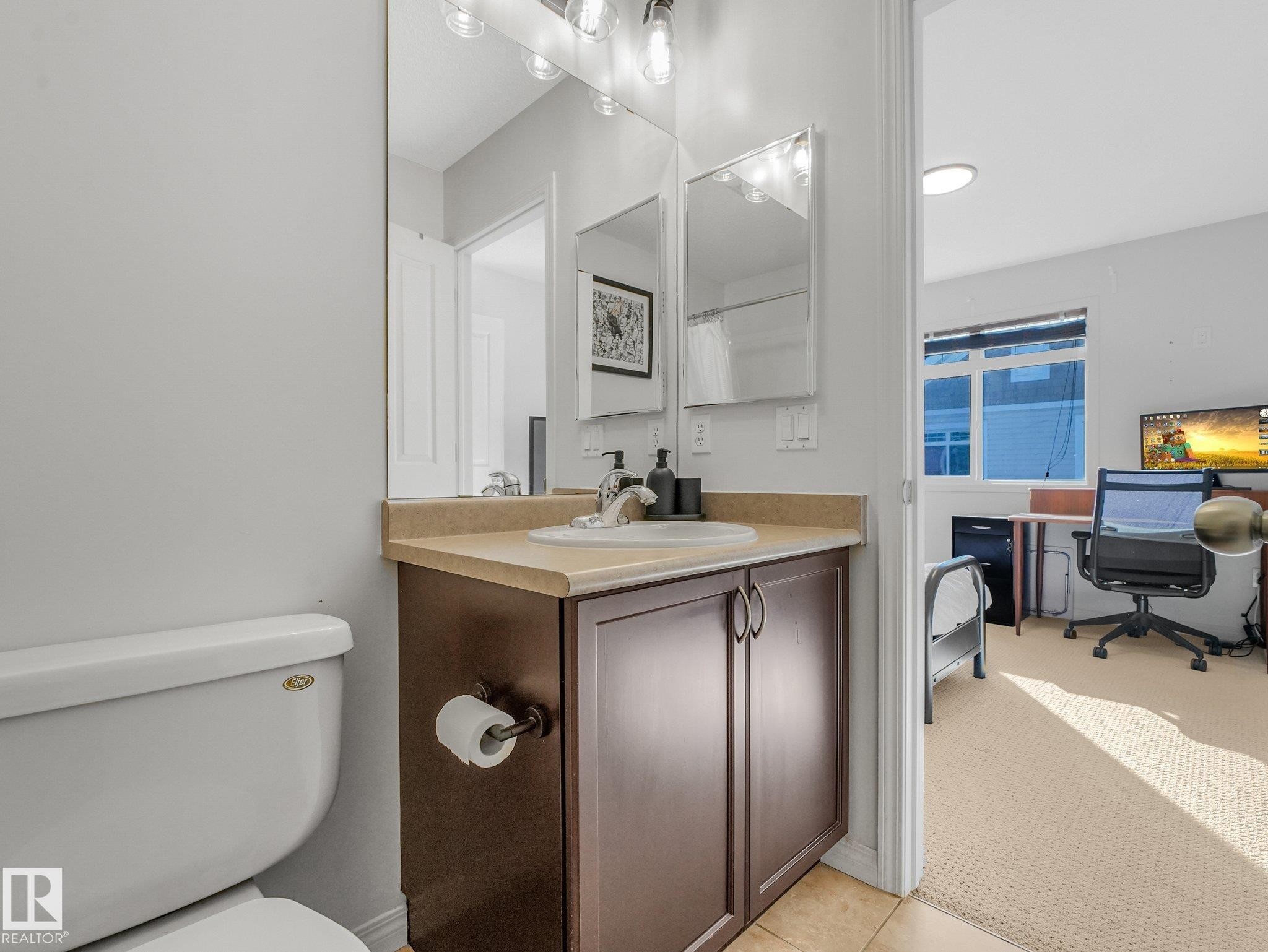 #2 1804 70 St Sw, Edmonton, AB