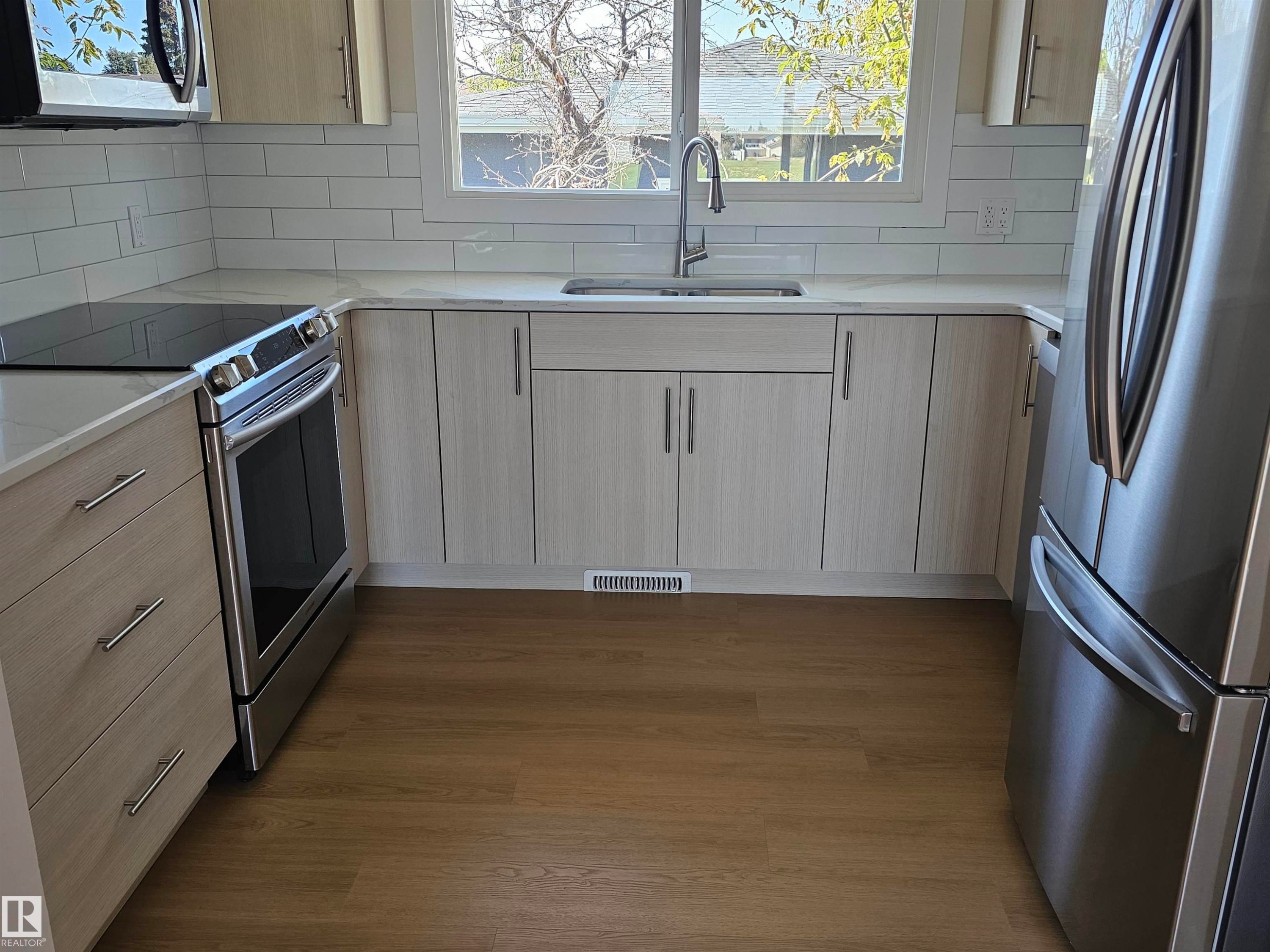 12344 50 Street Nw, Edmonton, AB