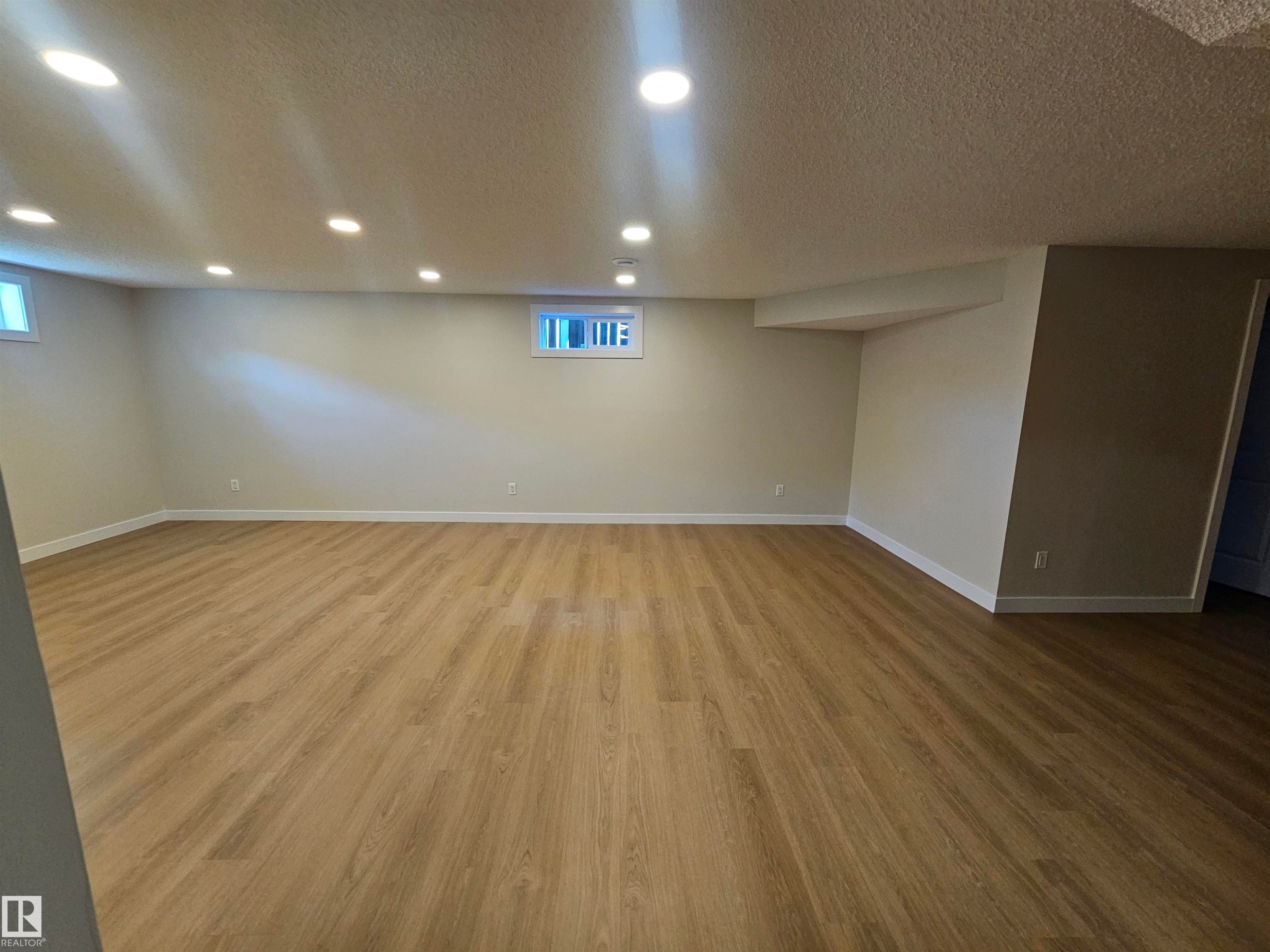 12344 50 Street Nw, Edmonton, AB