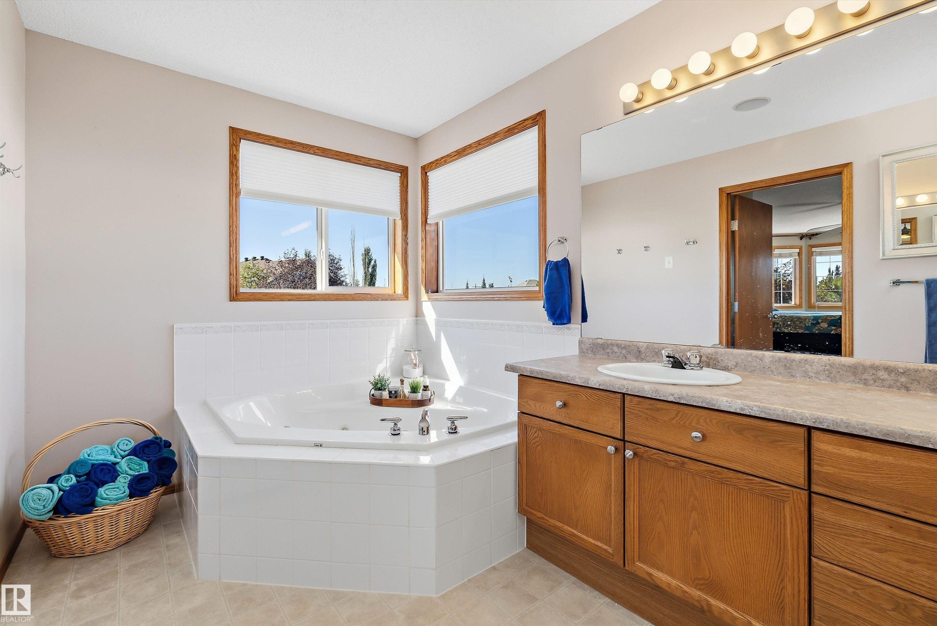 438 Hodgson Boulevard Nw, Edmonton, AB