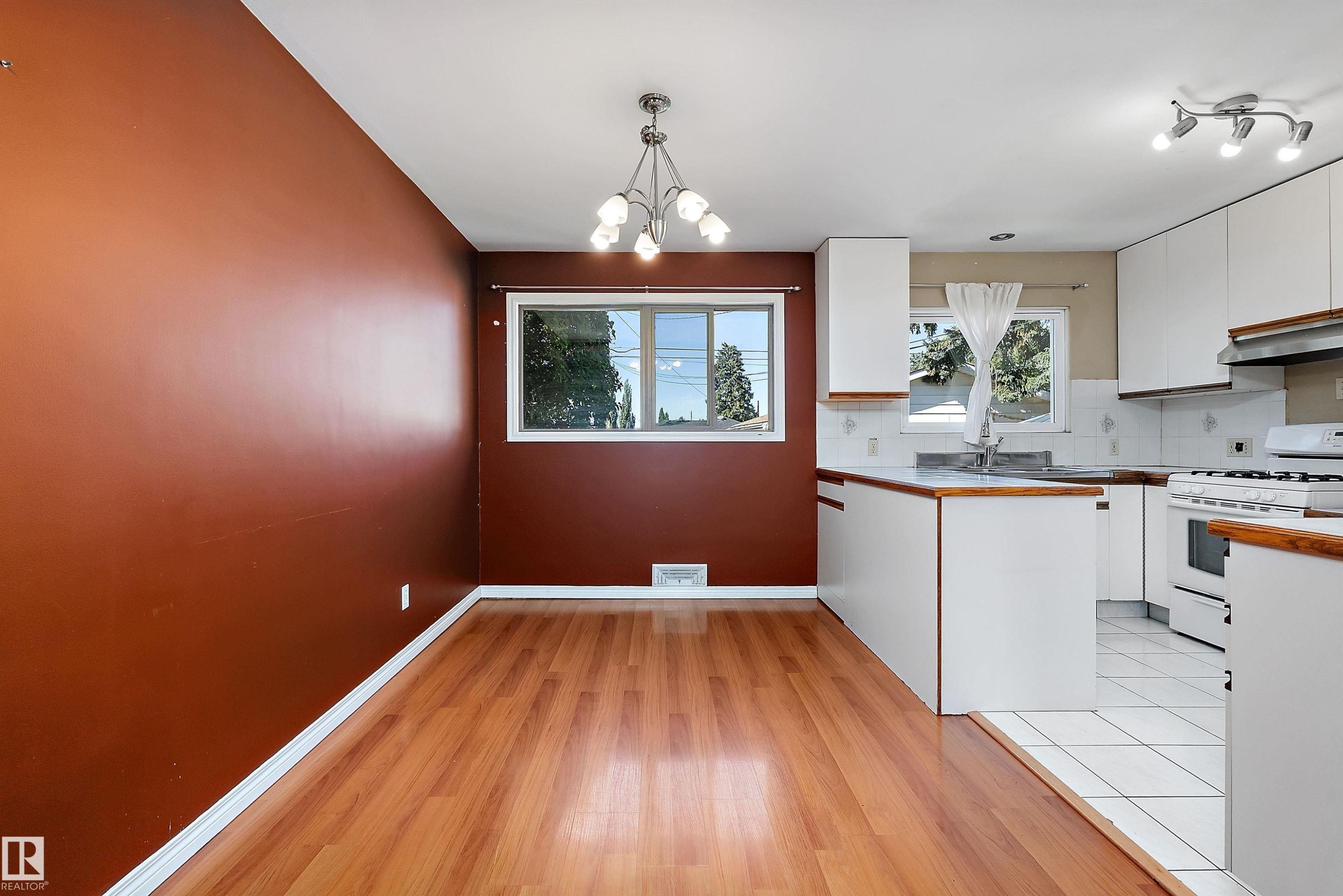10432 50 Street Nw, Edmonton, AB