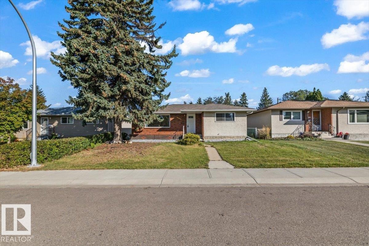 11516 44 Avenue Nw, Edmonton, AB