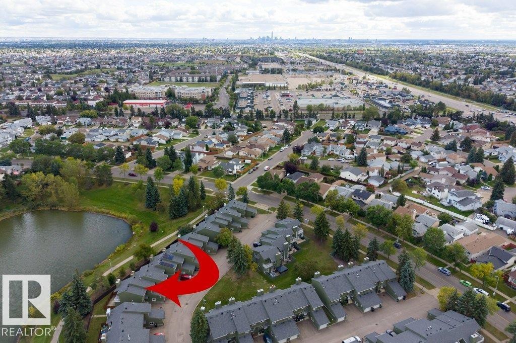 16919 95 Street Nw, Edmonton, AB