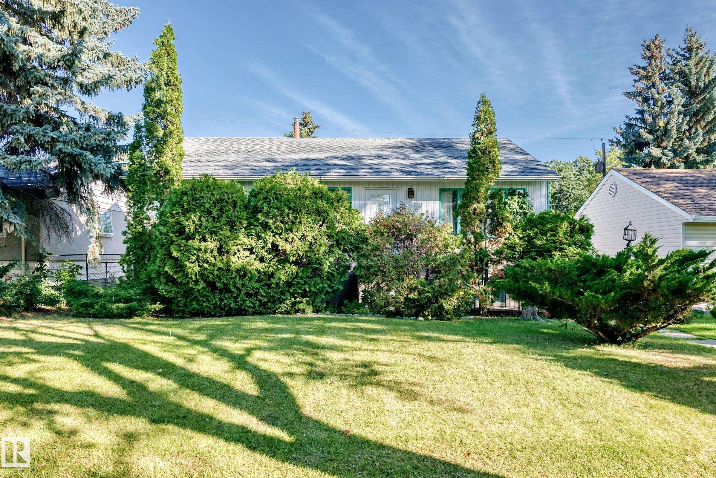 10528 128 Avenue Nw, Edmonton, AB