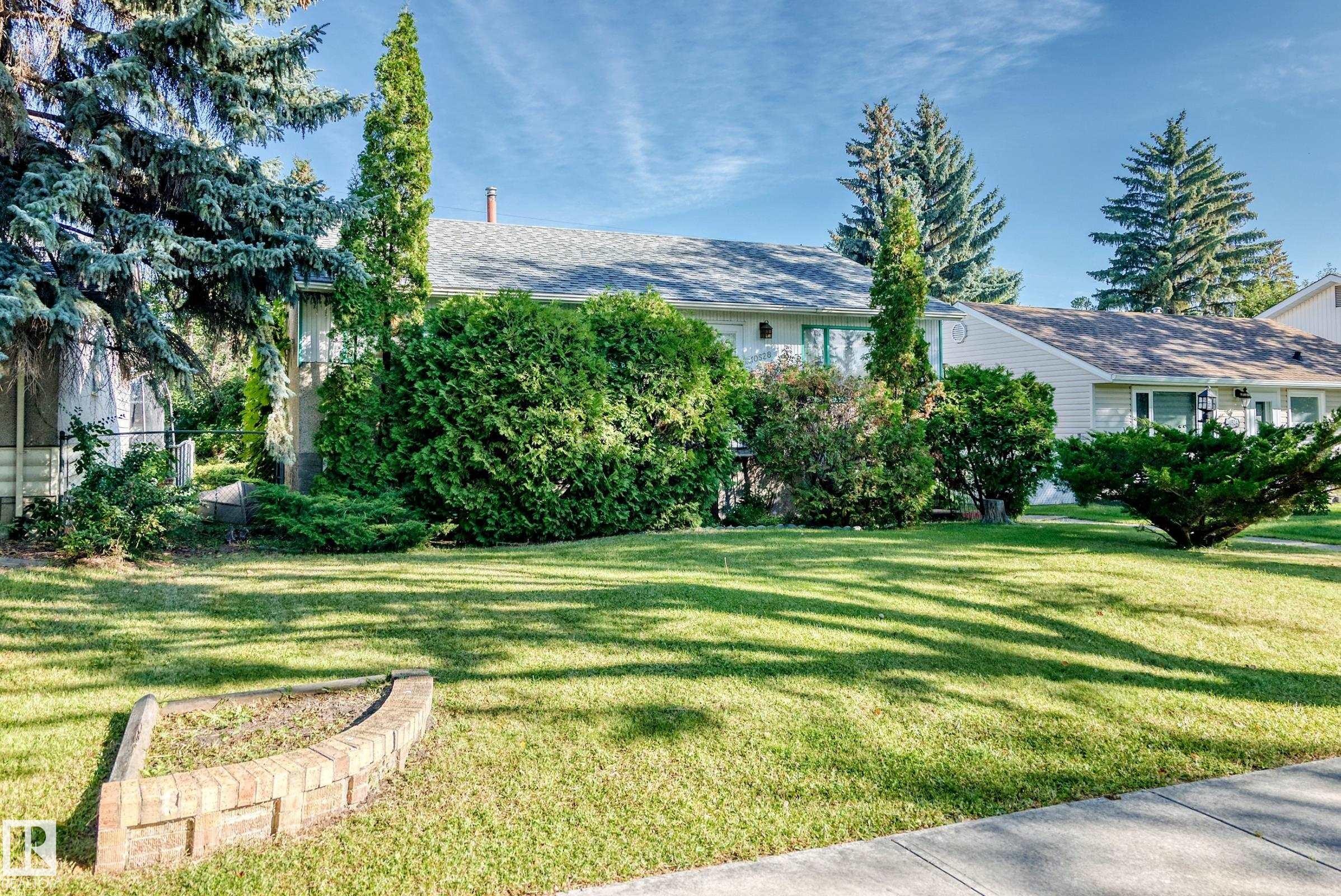 10528 128 Avenue Nw, Edmonton, AB