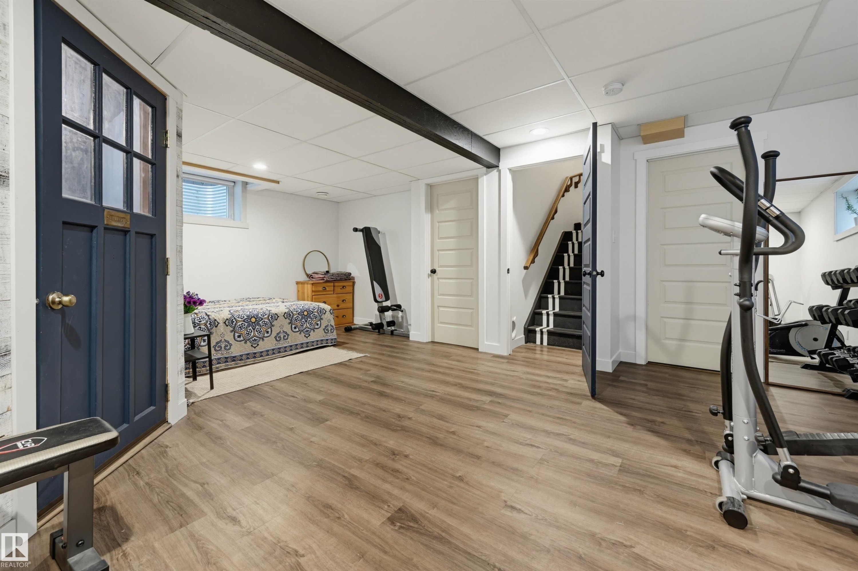 22434 99A Avenue Nw, Edmonton, AB - Indoor Photo Showing Gym Room