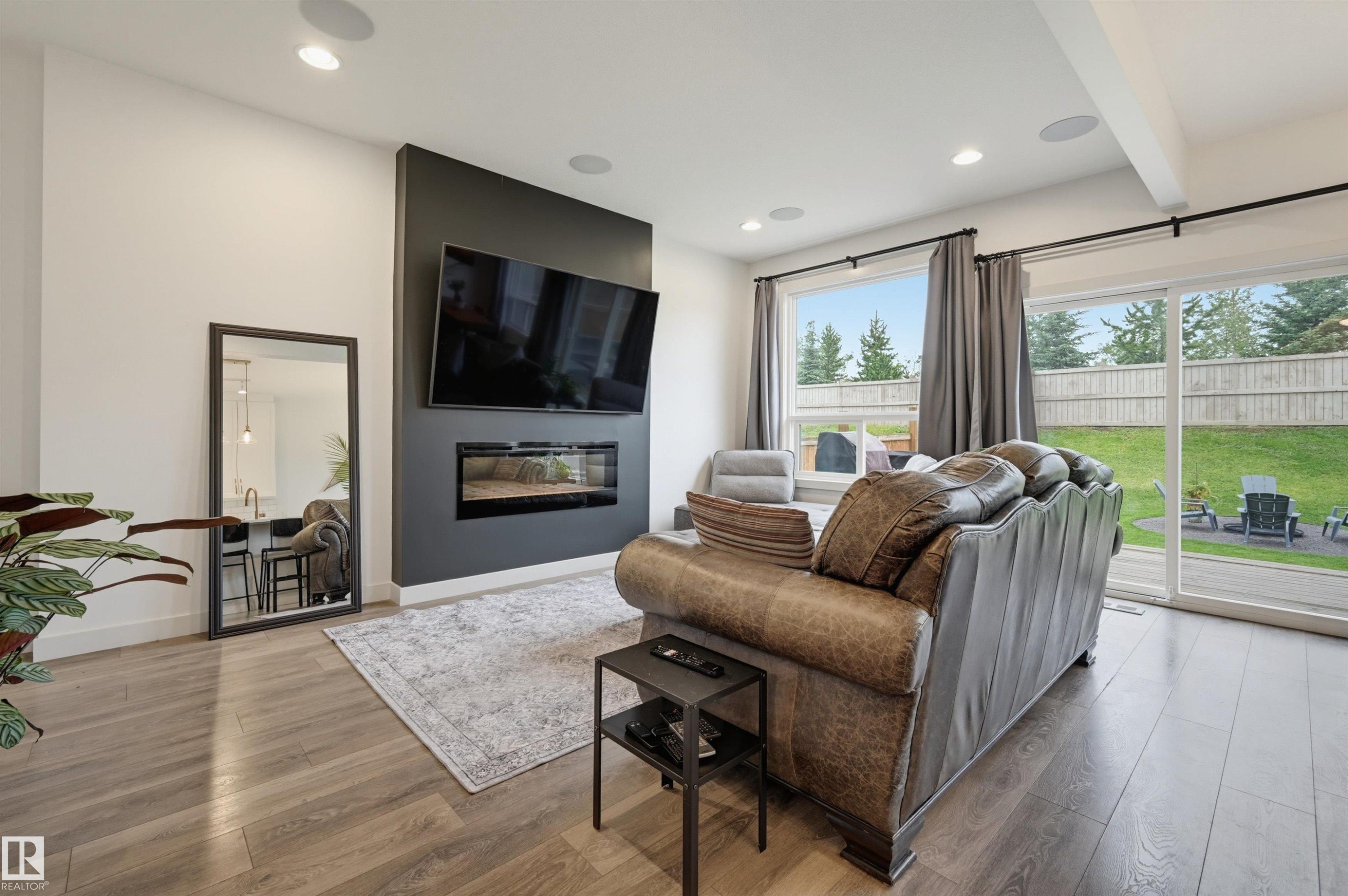 22434 99A Avenue Nw, Edmonton, AB - Indoor Photo Showing Living Room With Fireplace