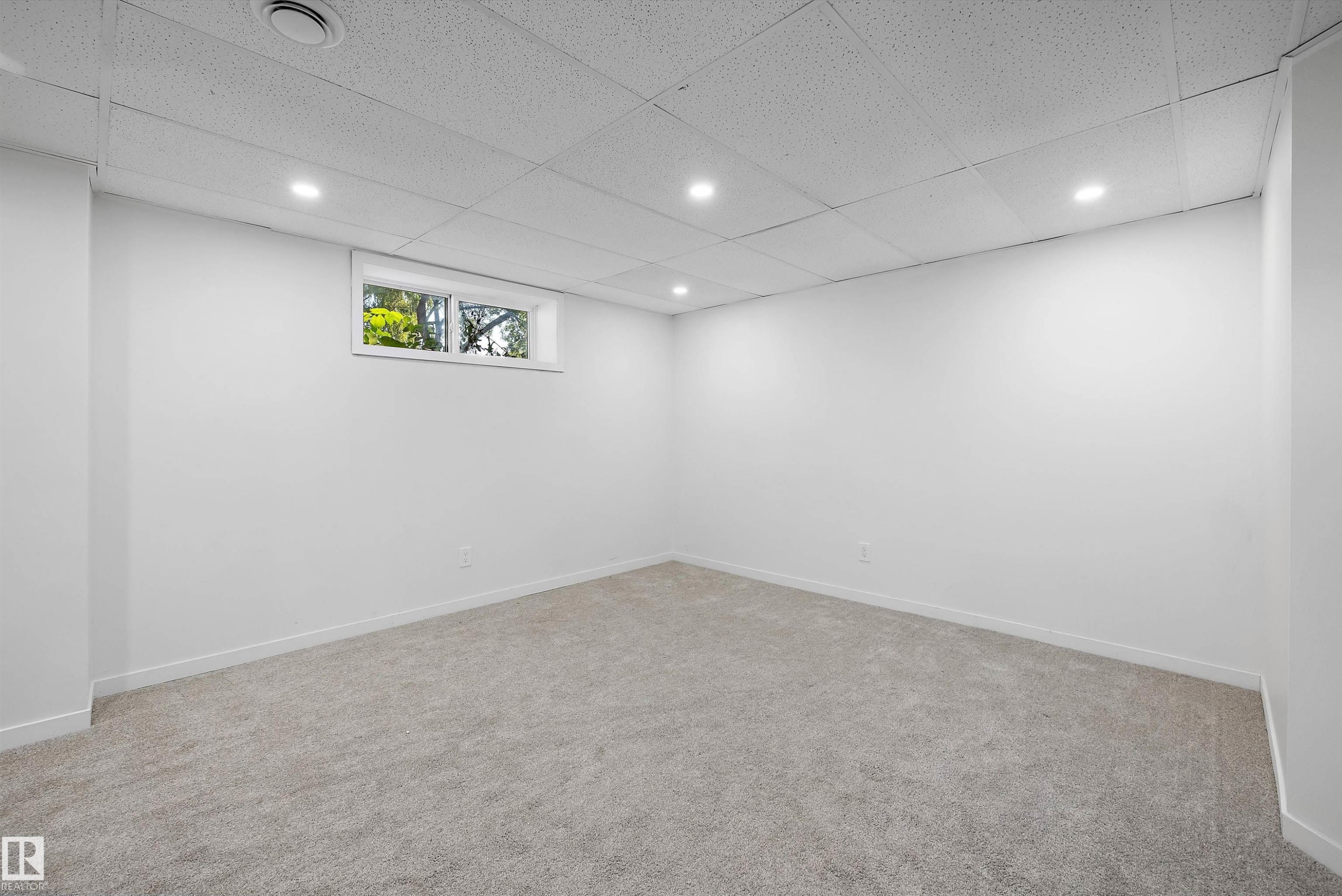 11822 47 Street Nw, Edmonton, AB