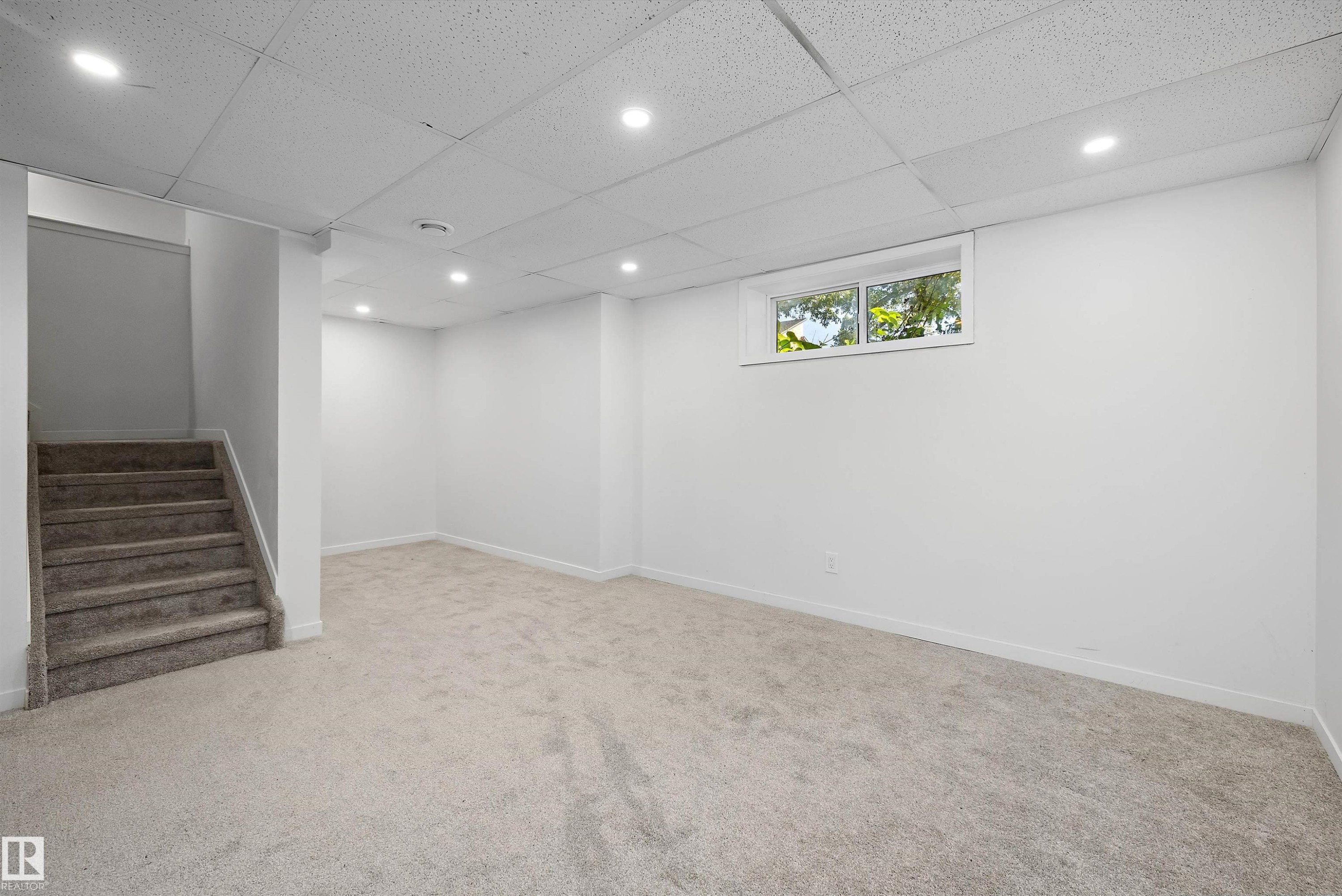 11822 47 Street Nw, Edmonton, AB