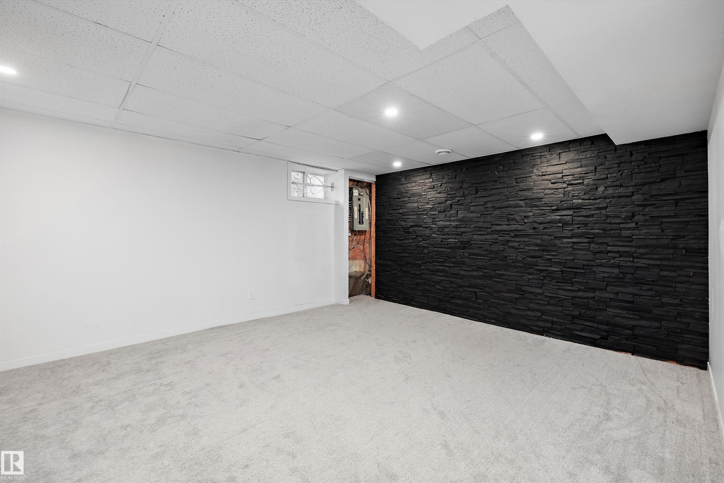 11822 47 Street Nw, Edmonton, AB