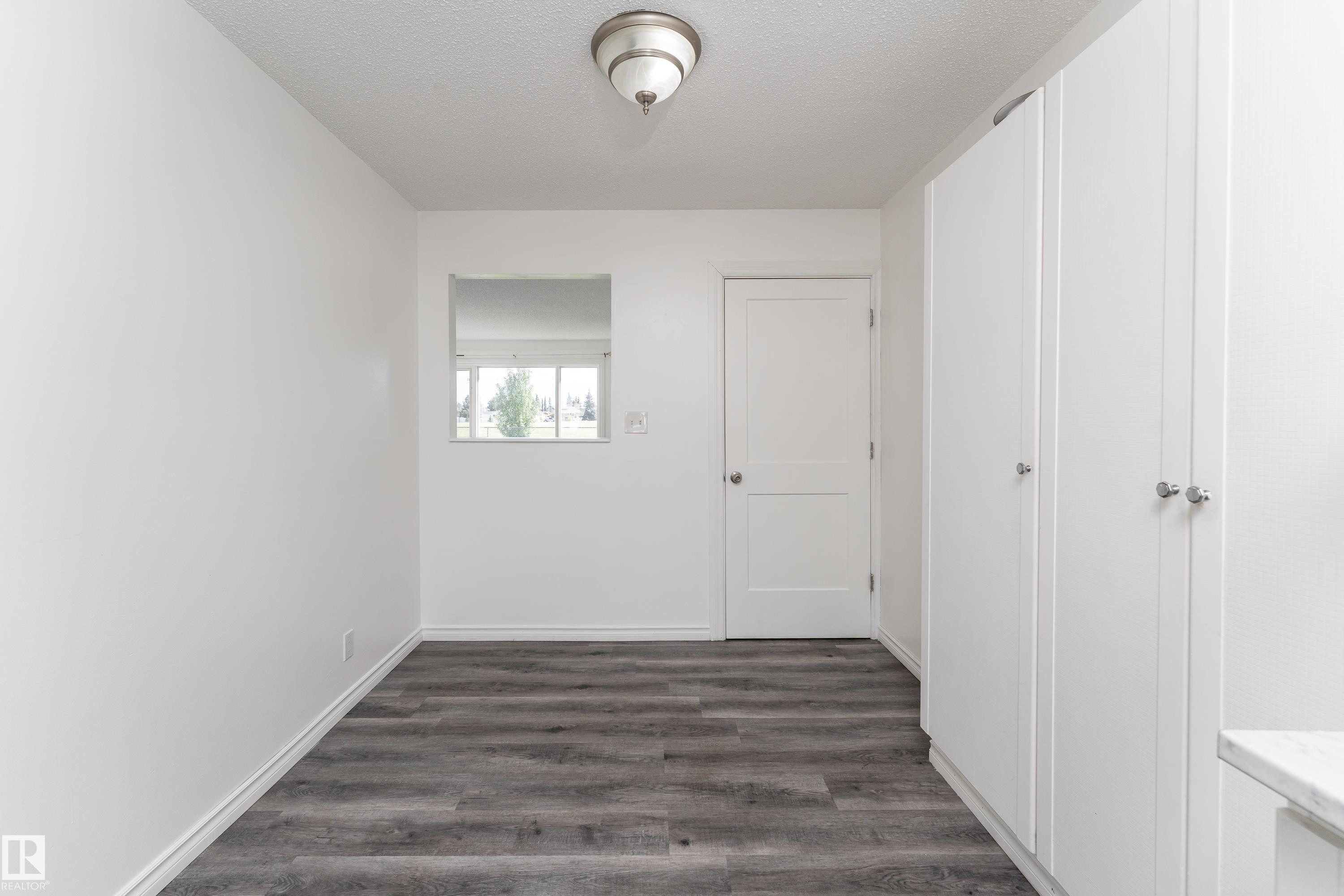 11363 22 Avenue Nw, Edmonton, AB