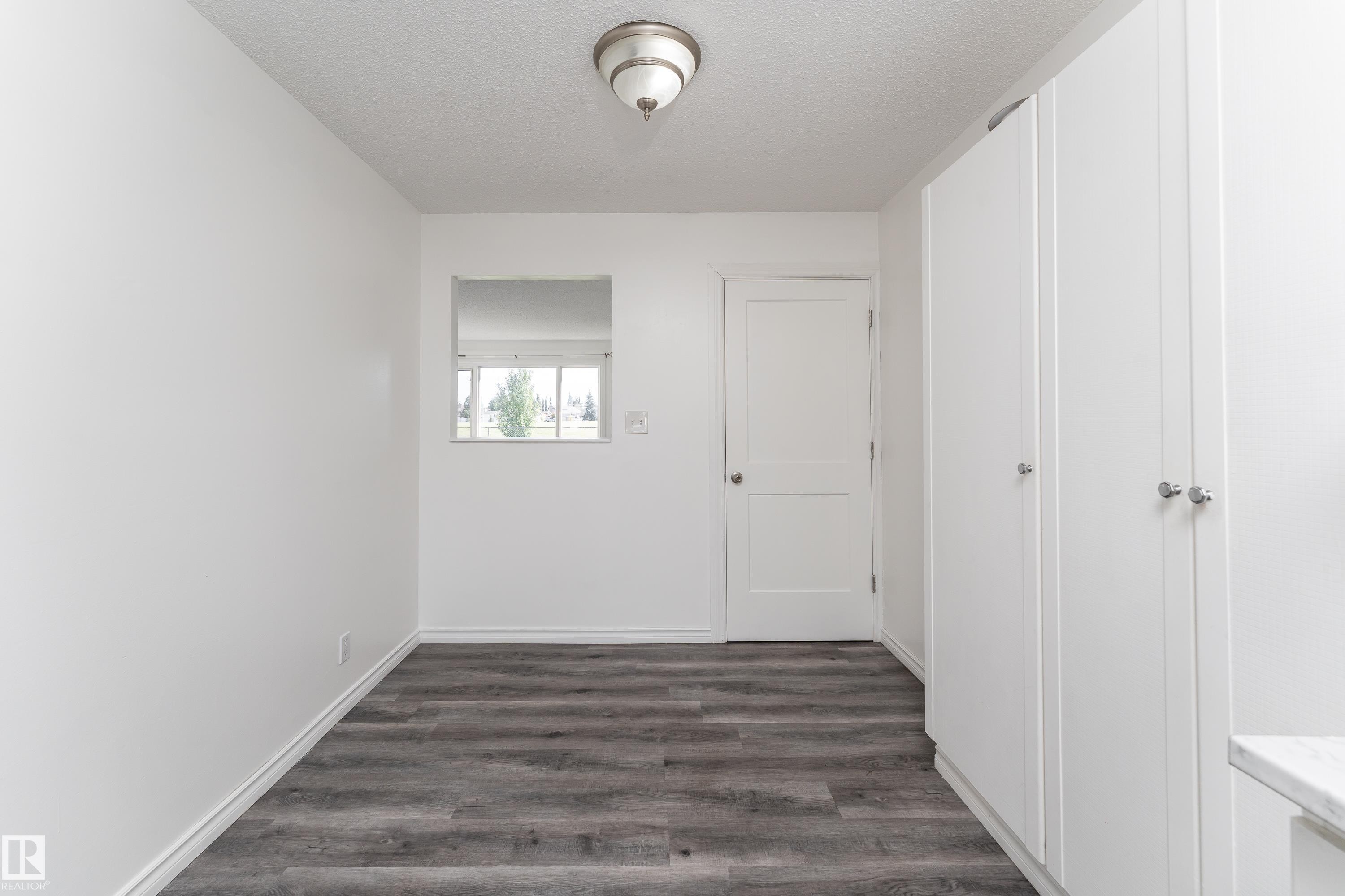 11363 22 Avenue Nw, Edmonton, AB