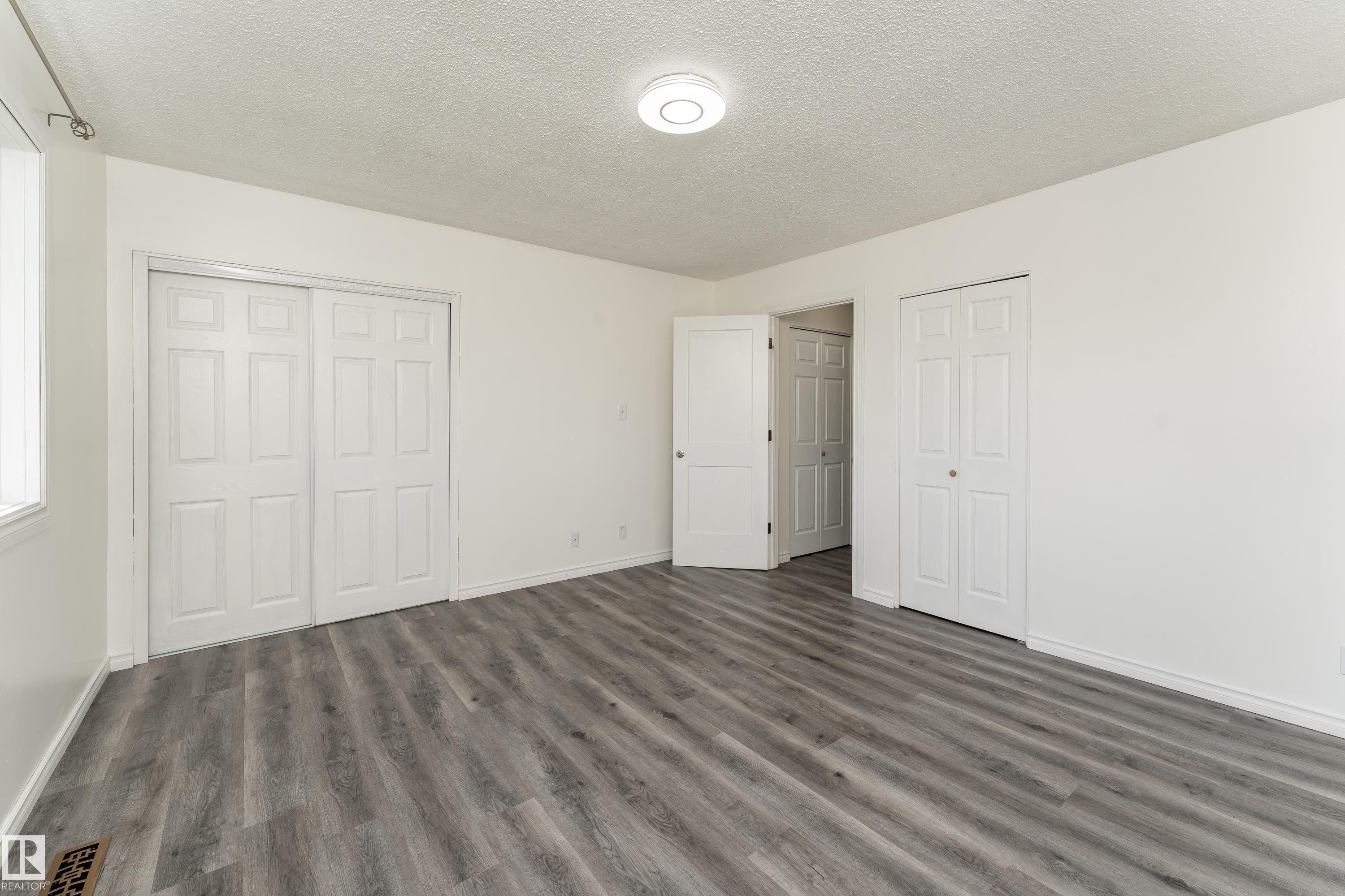 11363 22 Avenue Nw, Edmonton, AB