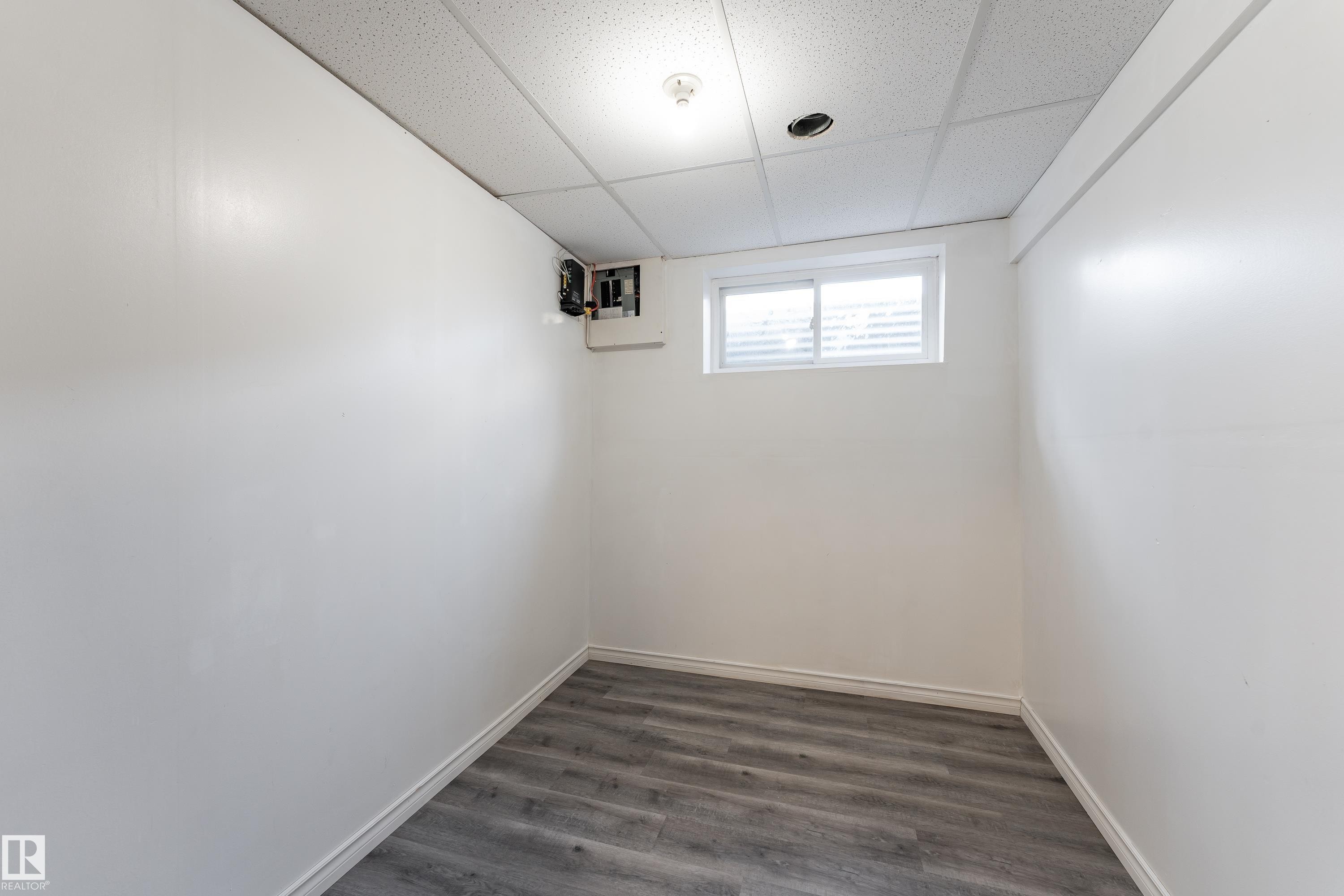 11363 22 Avenue Nw, Edmonton, AB