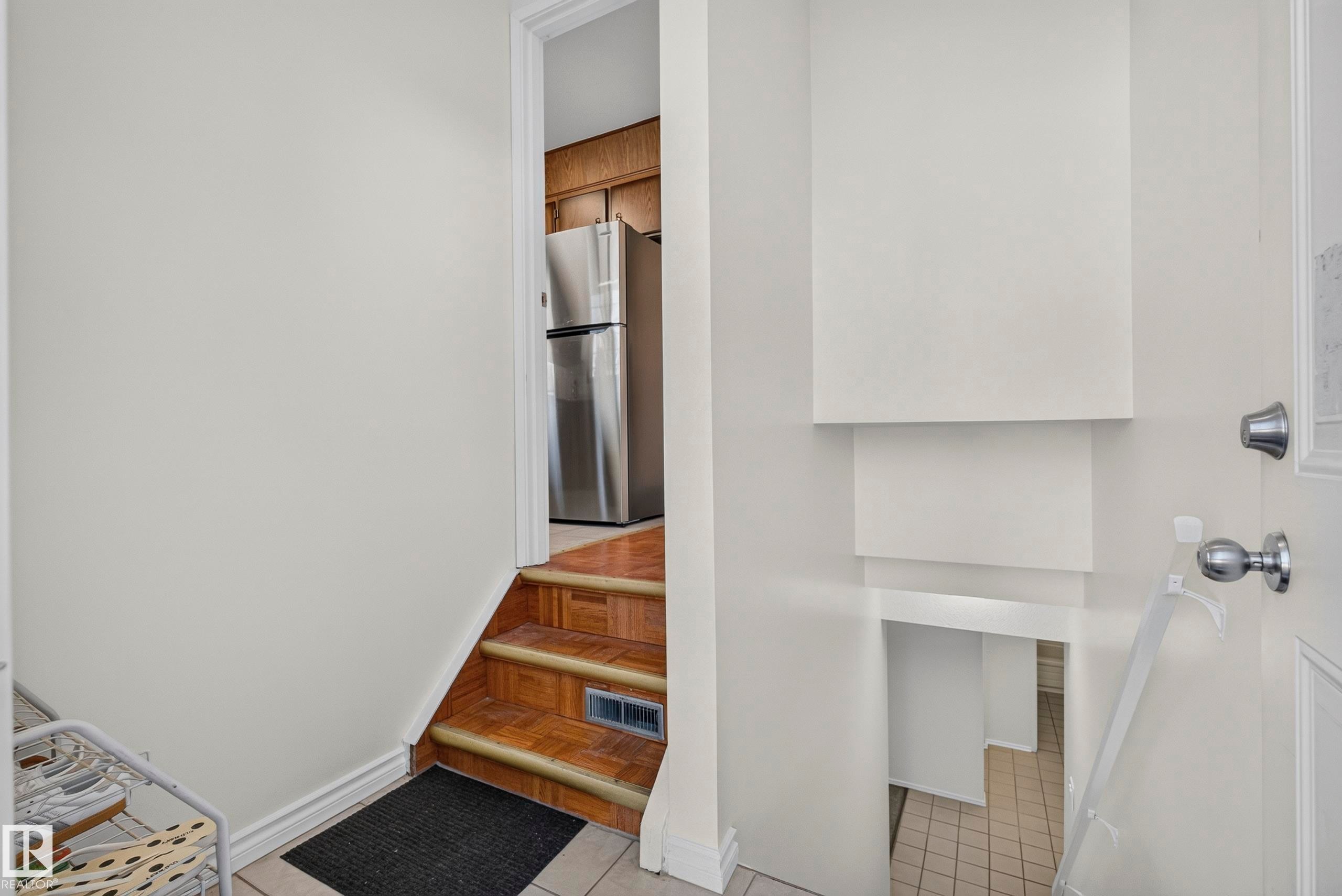 1908 62 Street Nw, Edmonton, AB